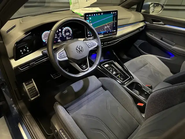 Volkswagen Golf view 18