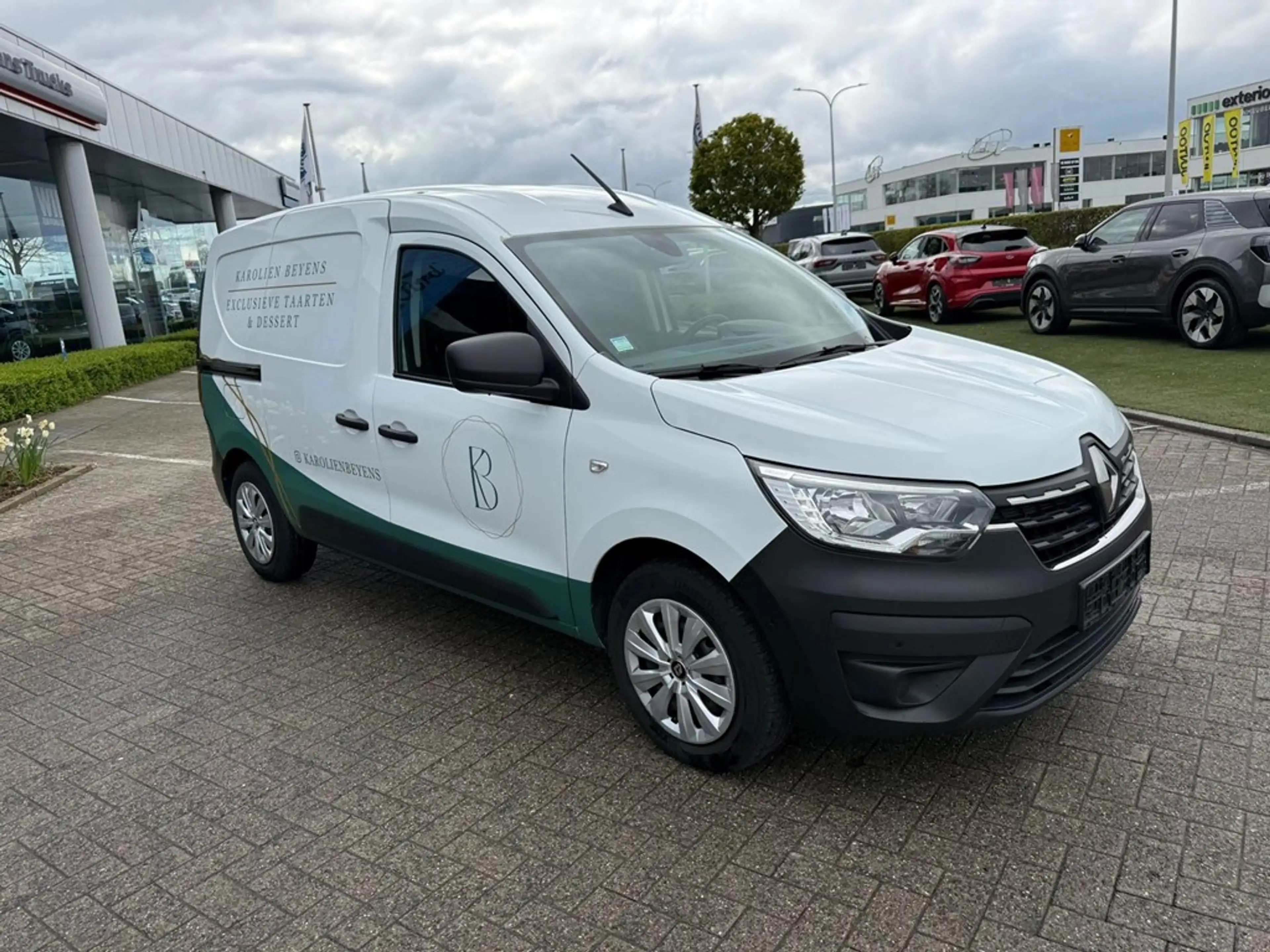 Renault Express Enkel voor professionele verkoop. € 7.850 excl. bt
