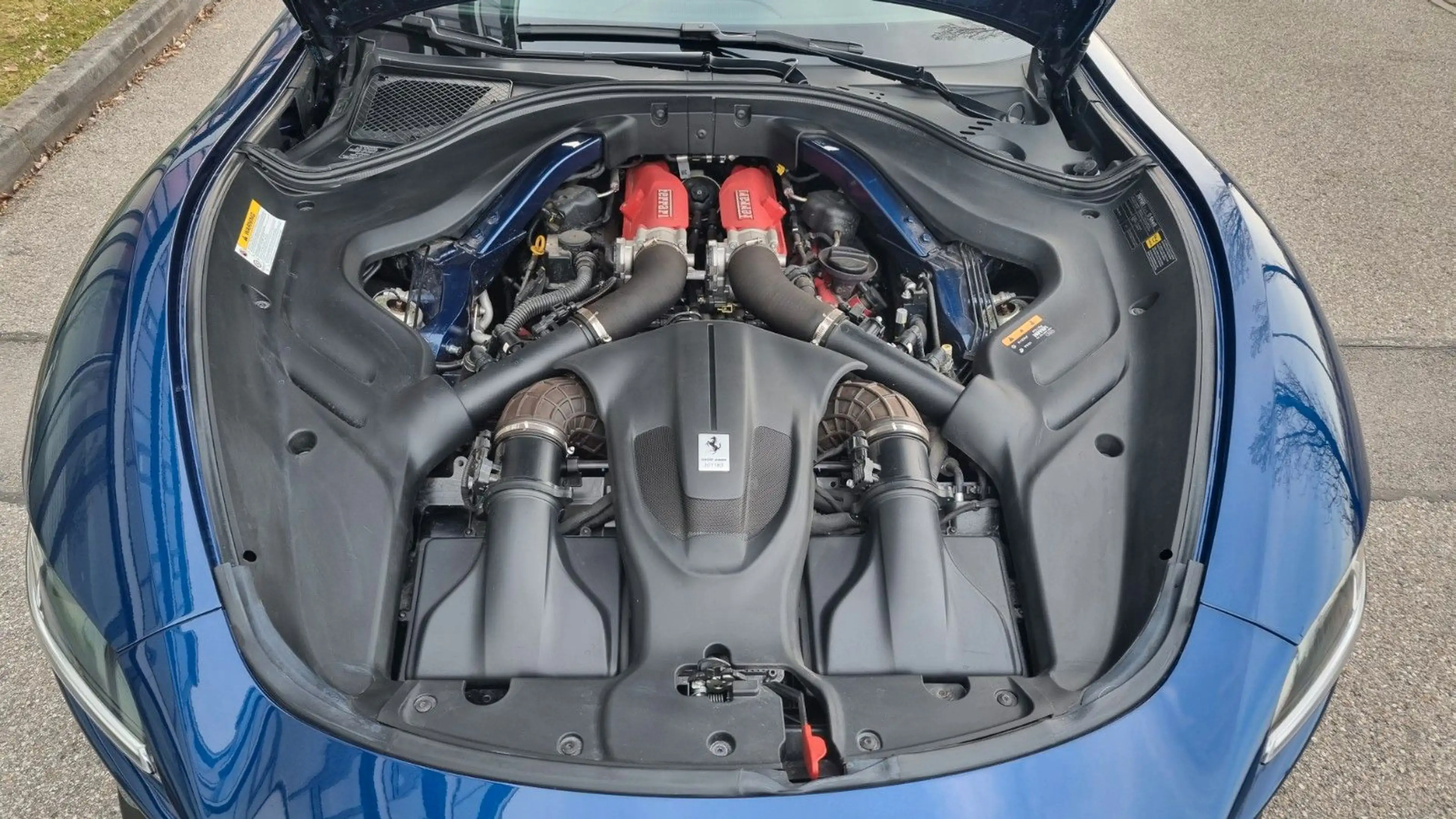 Ferrari Roma V8 Coupe Carbon Magne Ride PPF Warranty — photo 8