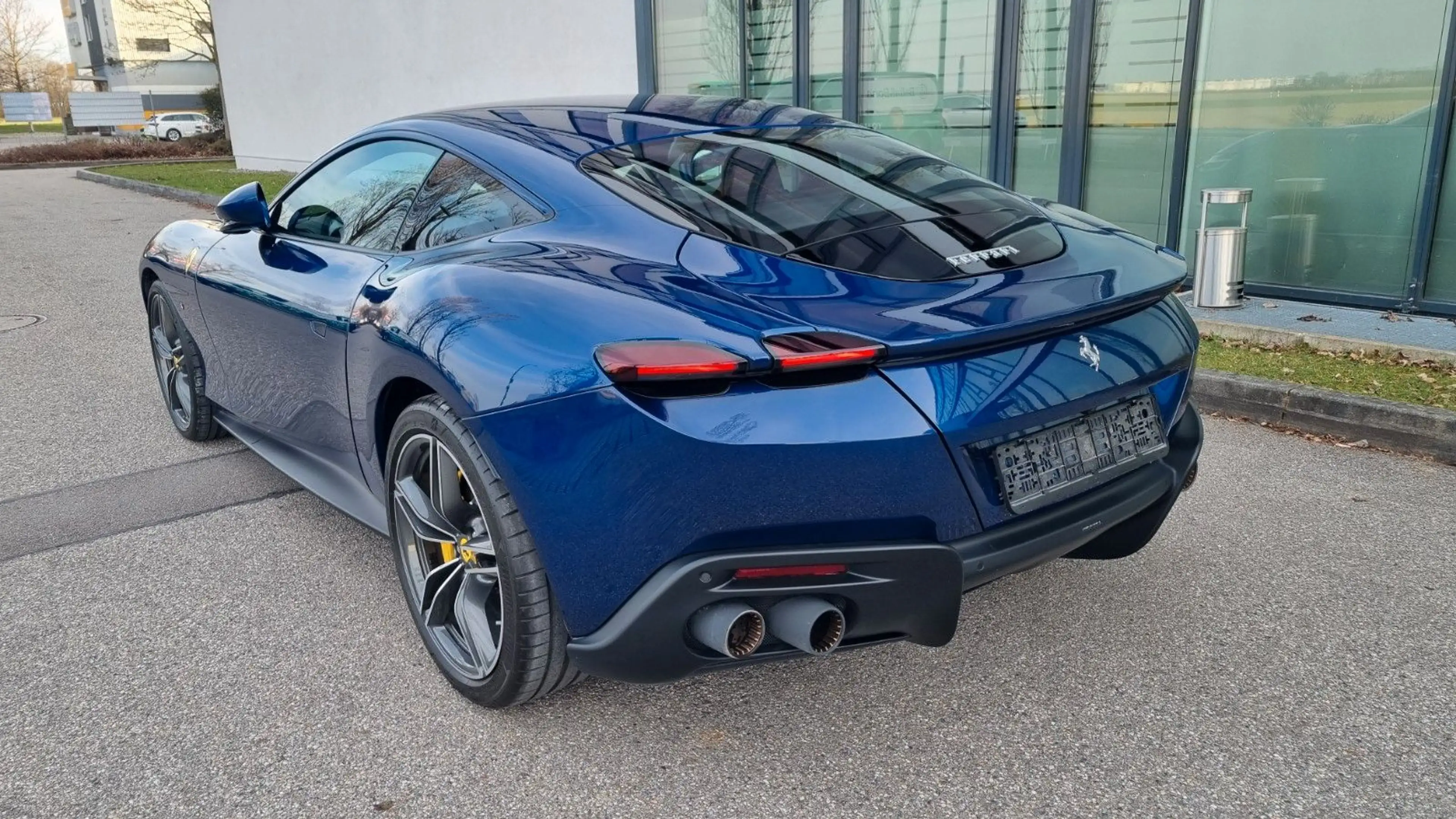 Ferrari Roma V8 Coupe Carbon Magne Ride PPF Warranty — photo 5