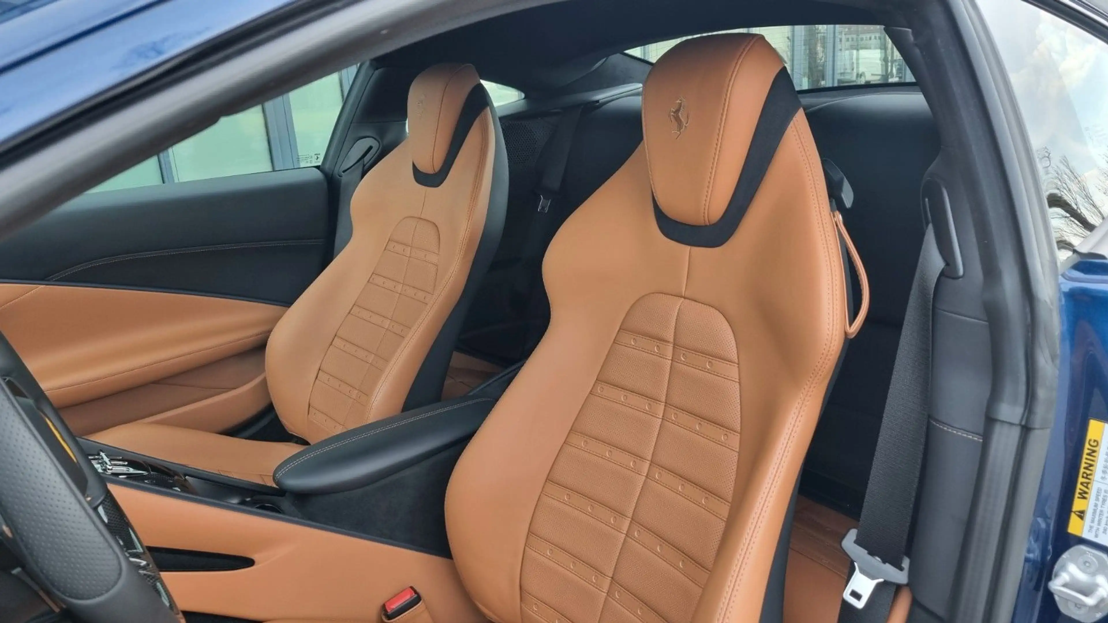 Ferrari Roma V8 Coupe Carbon Magne Ride PPF Warranty — photo 13