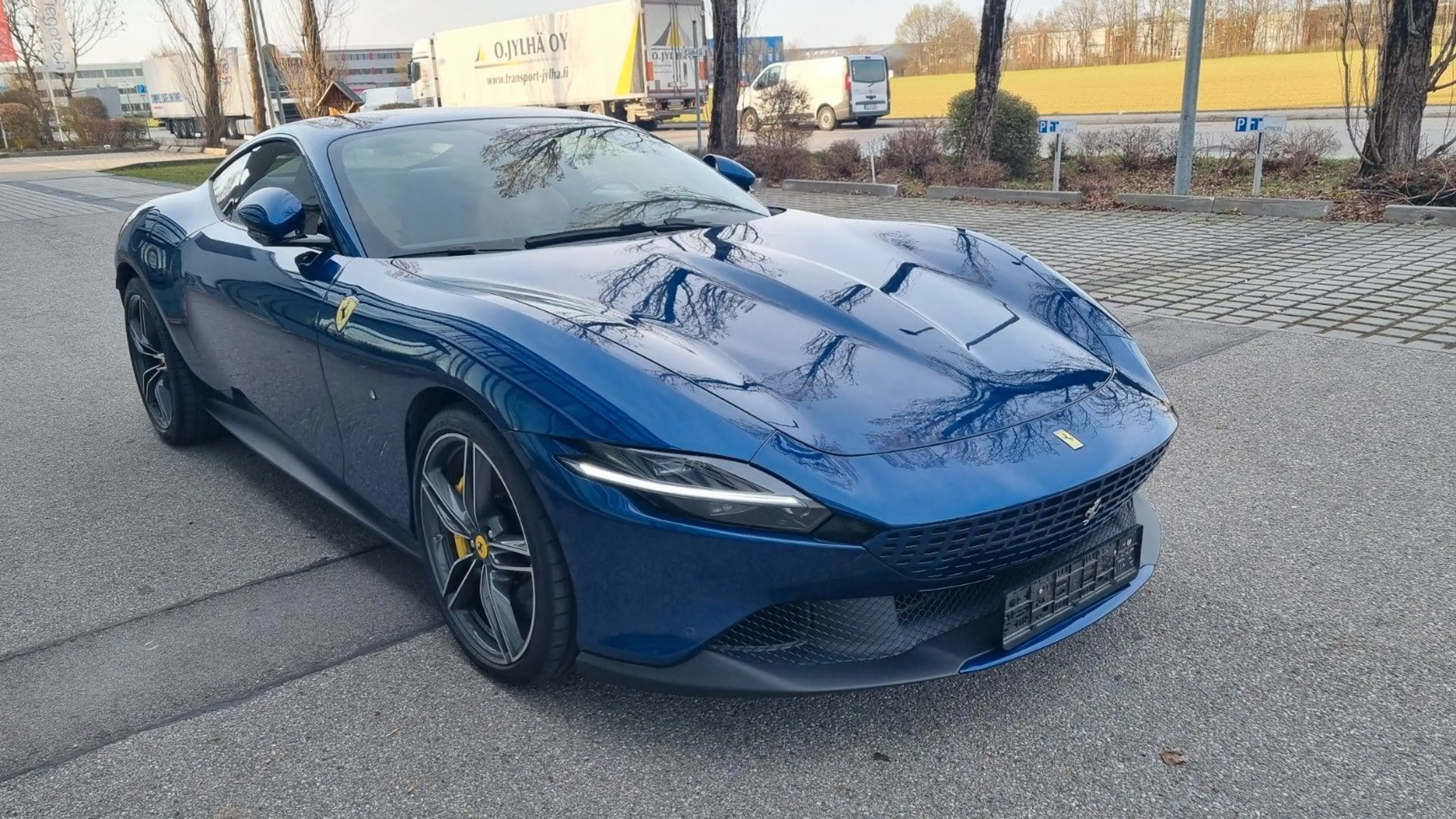 Ferrari Roma V8 Coupe Carbon Magne Ride PPF Warranty — photo 4