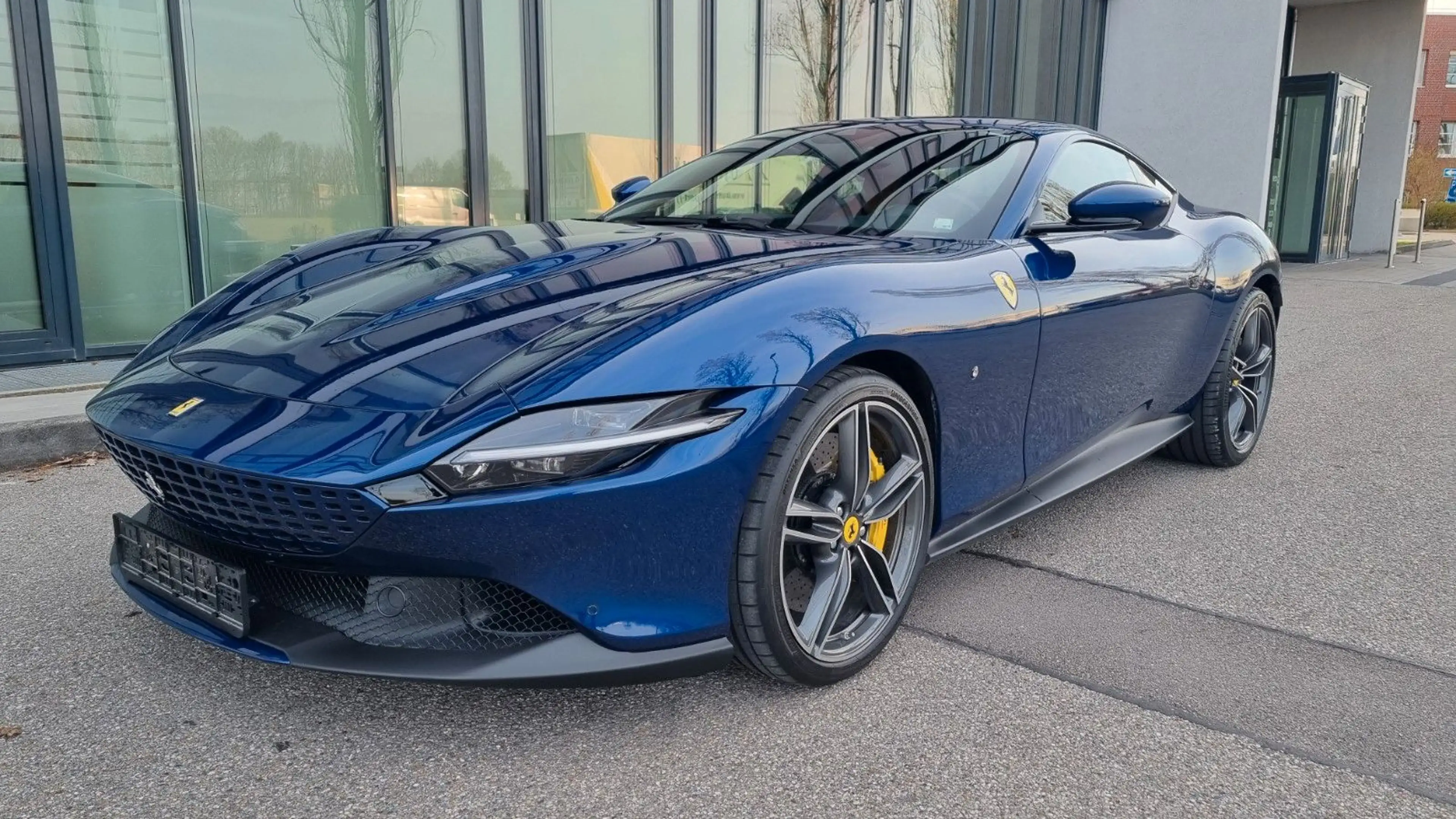 Ferrari Roma V8 Coupe Carbon Magne Ride PPF Warranty