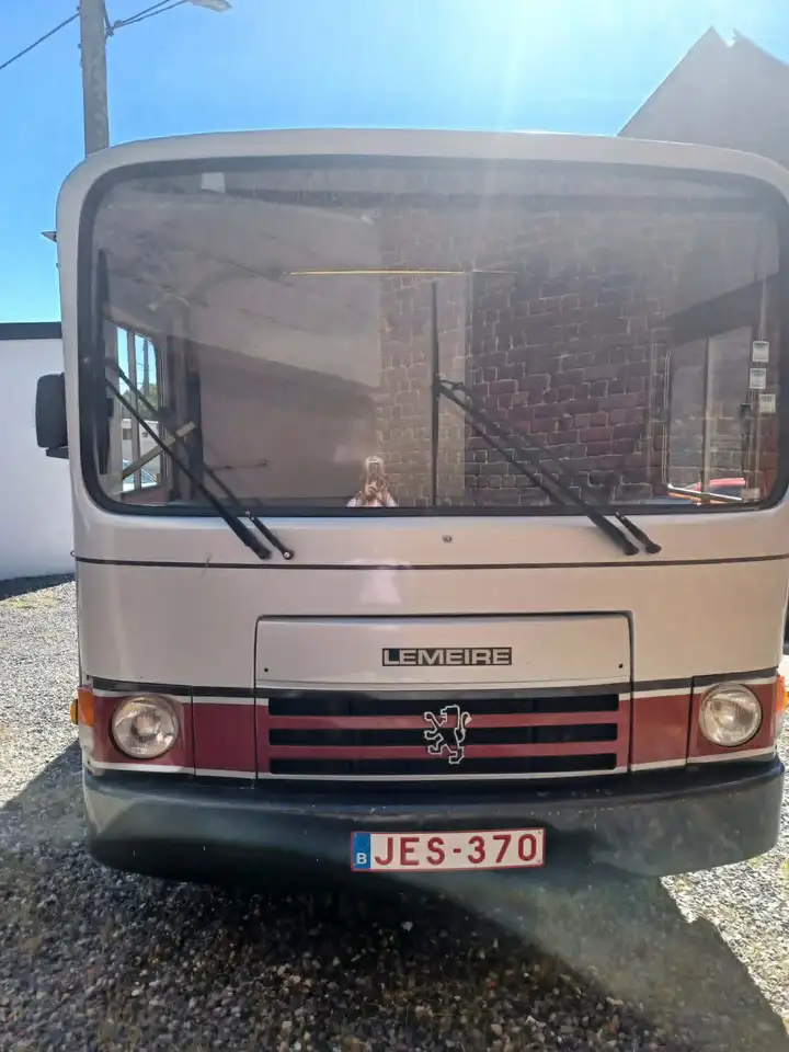 Peugeot J9 camion magasin commerce ambulant avec carton rouge contrôle technique . A venir enlever avec plateau ou plaque marchande, foto 5
