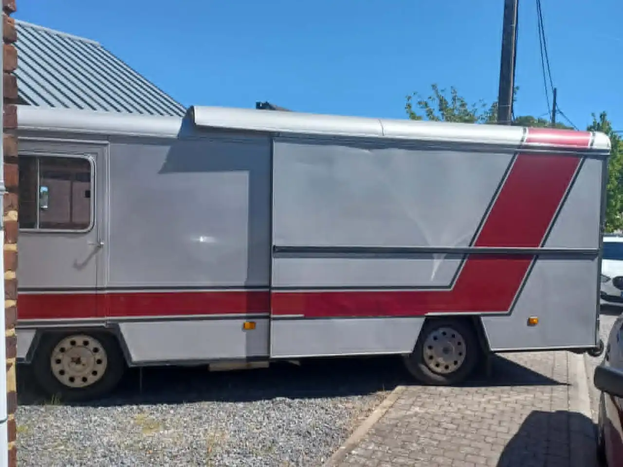 Peugeot J9 camion magasin commerce ambulant avec carton rouge contrôle technique . A venir enlever avec plateau ou plaque marchande, foto 8
