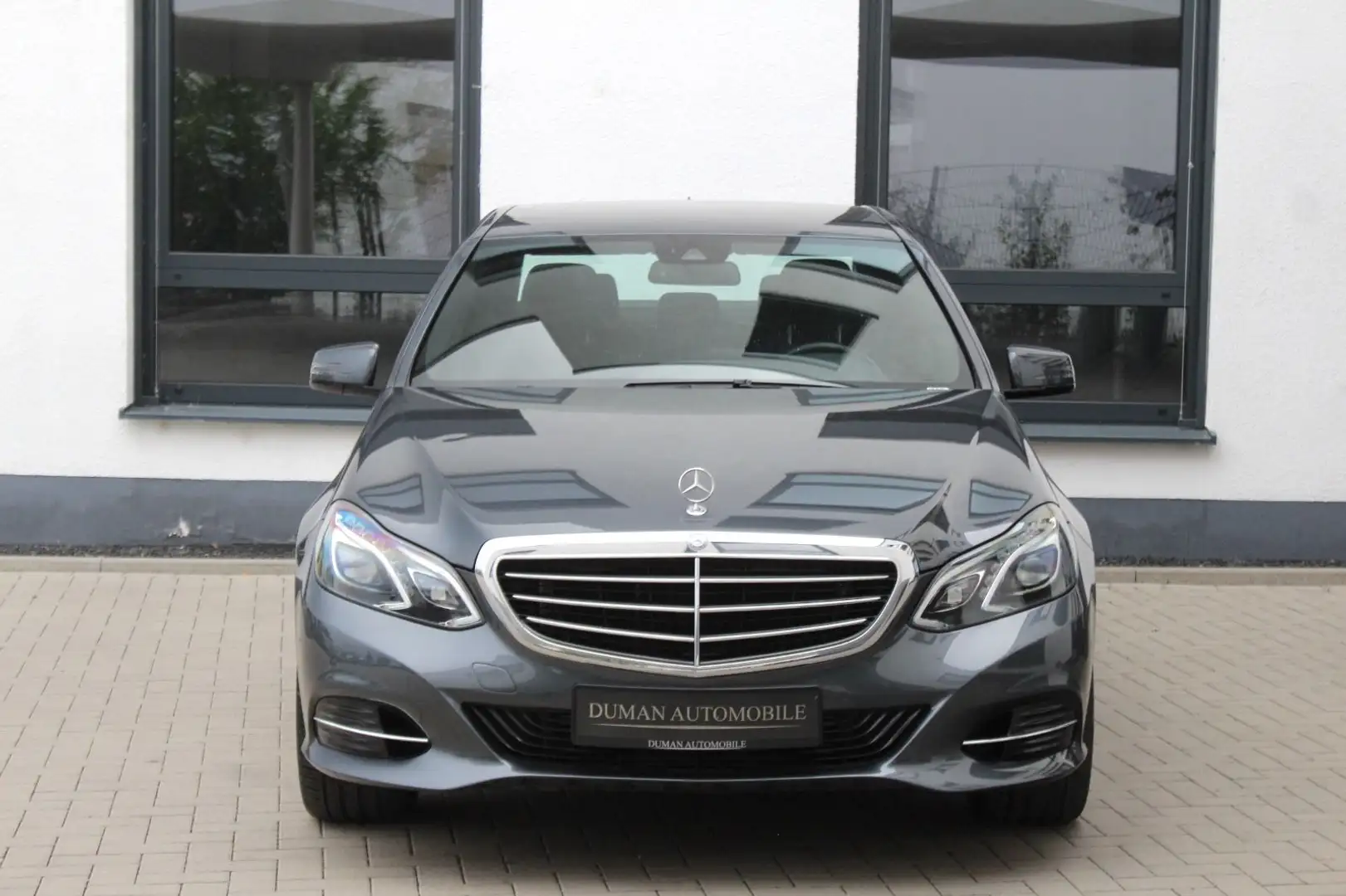 Mercedes-Benz E 200 BlueTec Elegance ILS NAVI 1.HAND Grau - 2