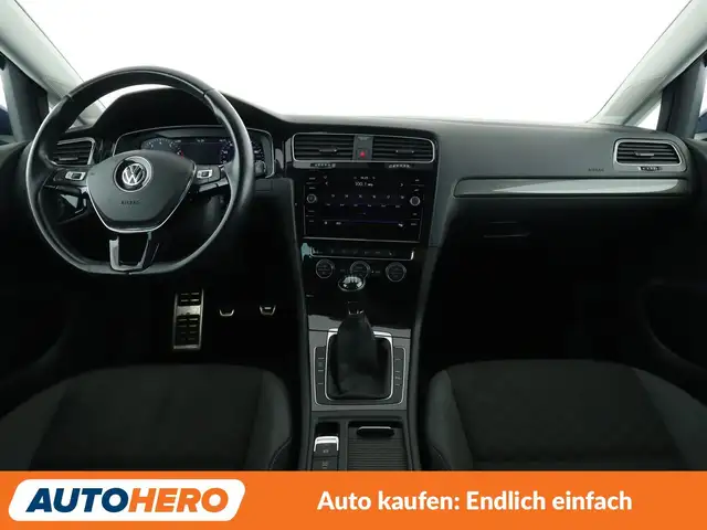 Volkswagen Golf view 12