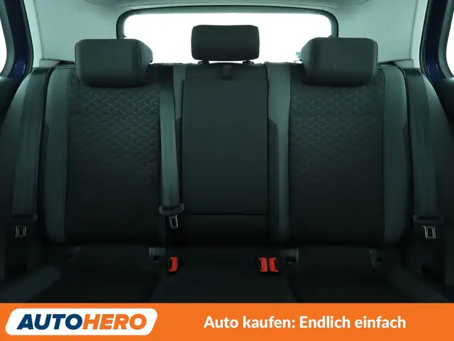 Volkswagen Golf view 15