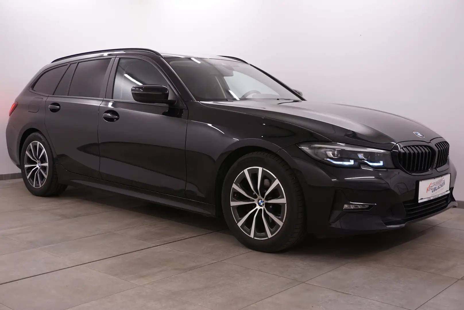 BMW 318 d Sport // Individual Shadow-Line // LED Scheinw. Schwarz - 1