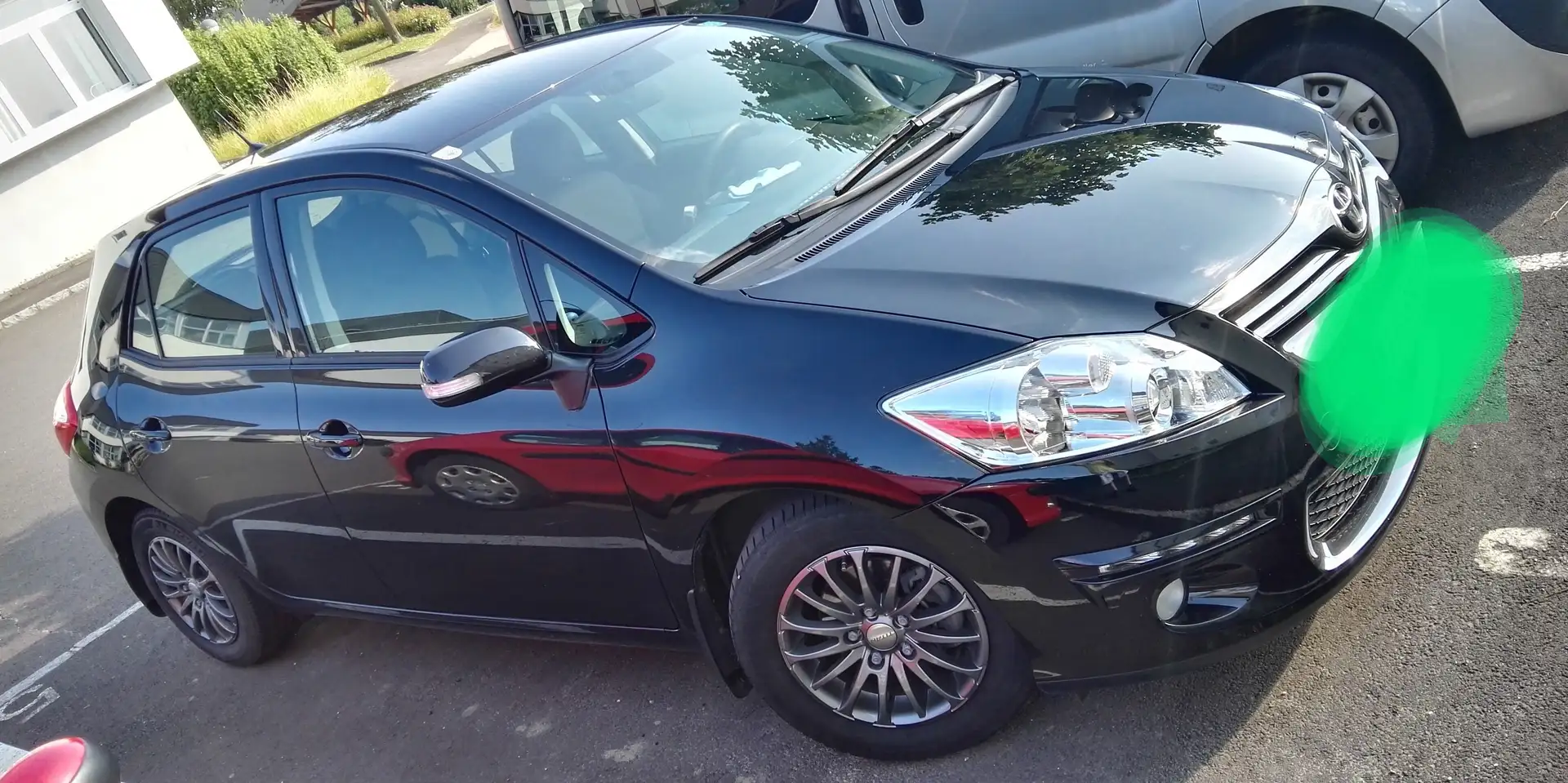 Toyota Auris Auris 1,4 D-4D 90 DPF High Eco High Schwarz - 2