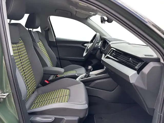 Audi A1 view 10