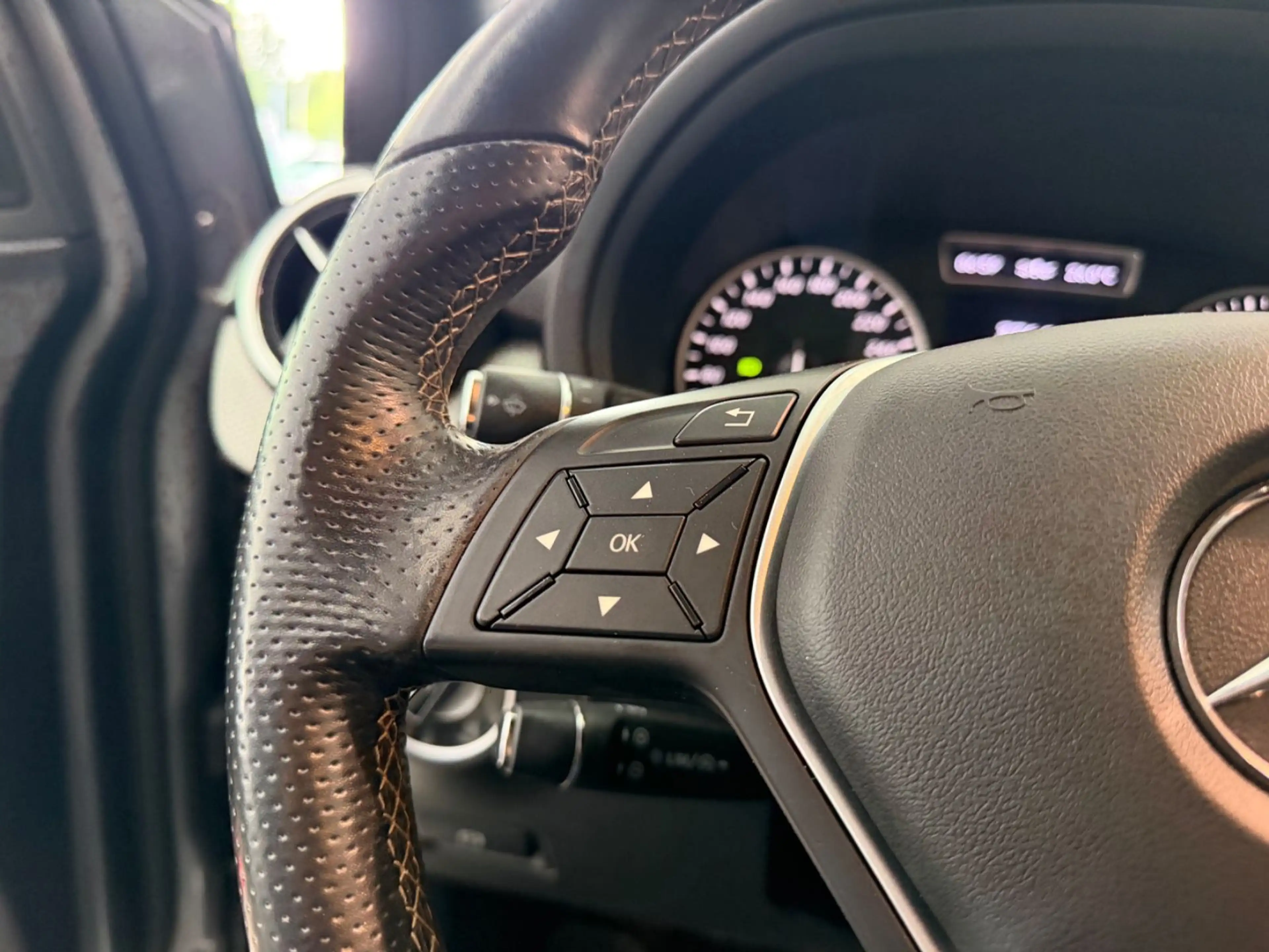 Mercedes-Benz B 180 BlueEfficiency*Tempomat*Bi-Xenon*Navi*SHZ* — photo 23