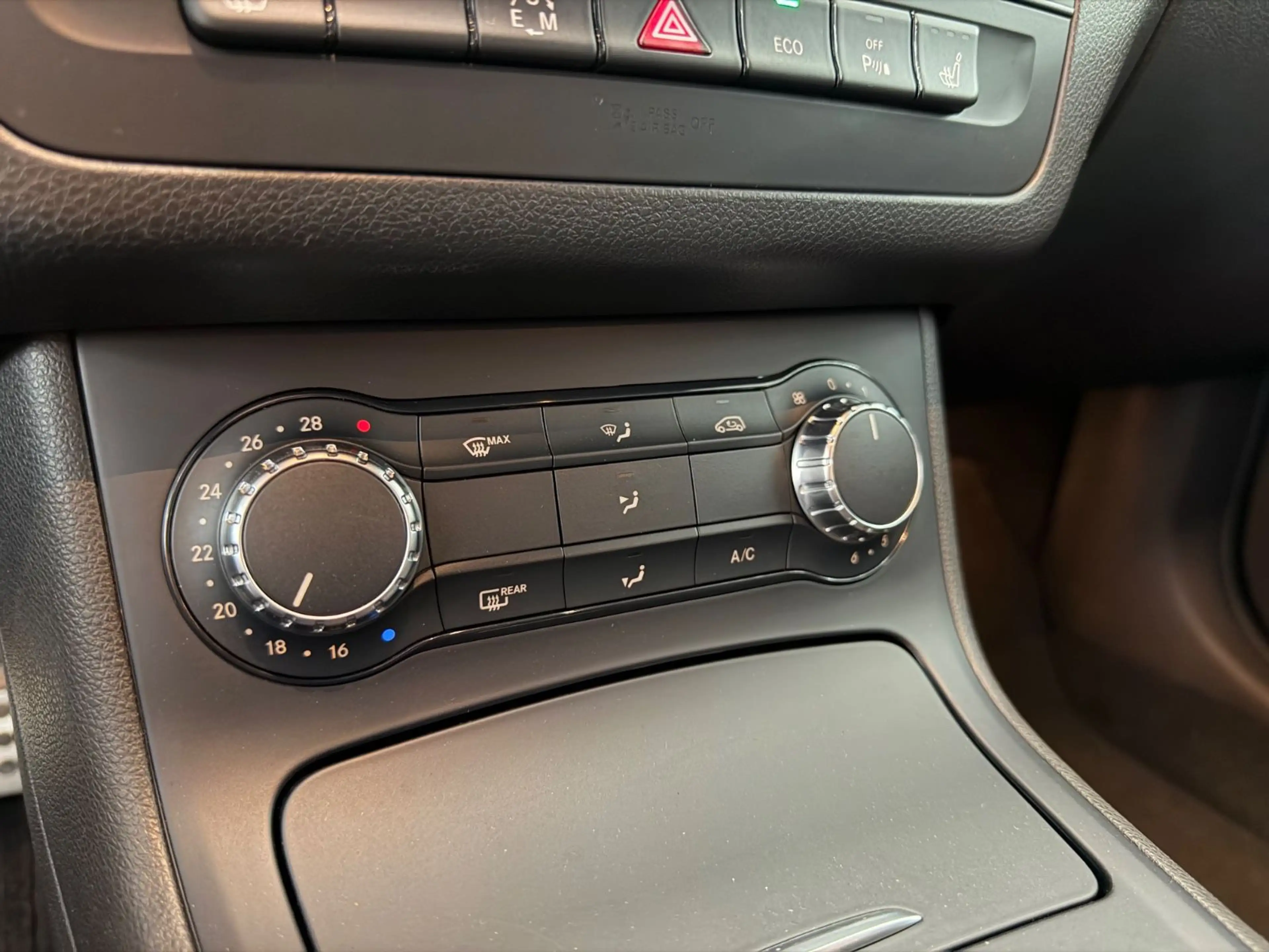 Mercedes-Benz B 180 BlueEfficiency*Tempomat*Bi-Xenon*Navi*SHZ* — photo 31