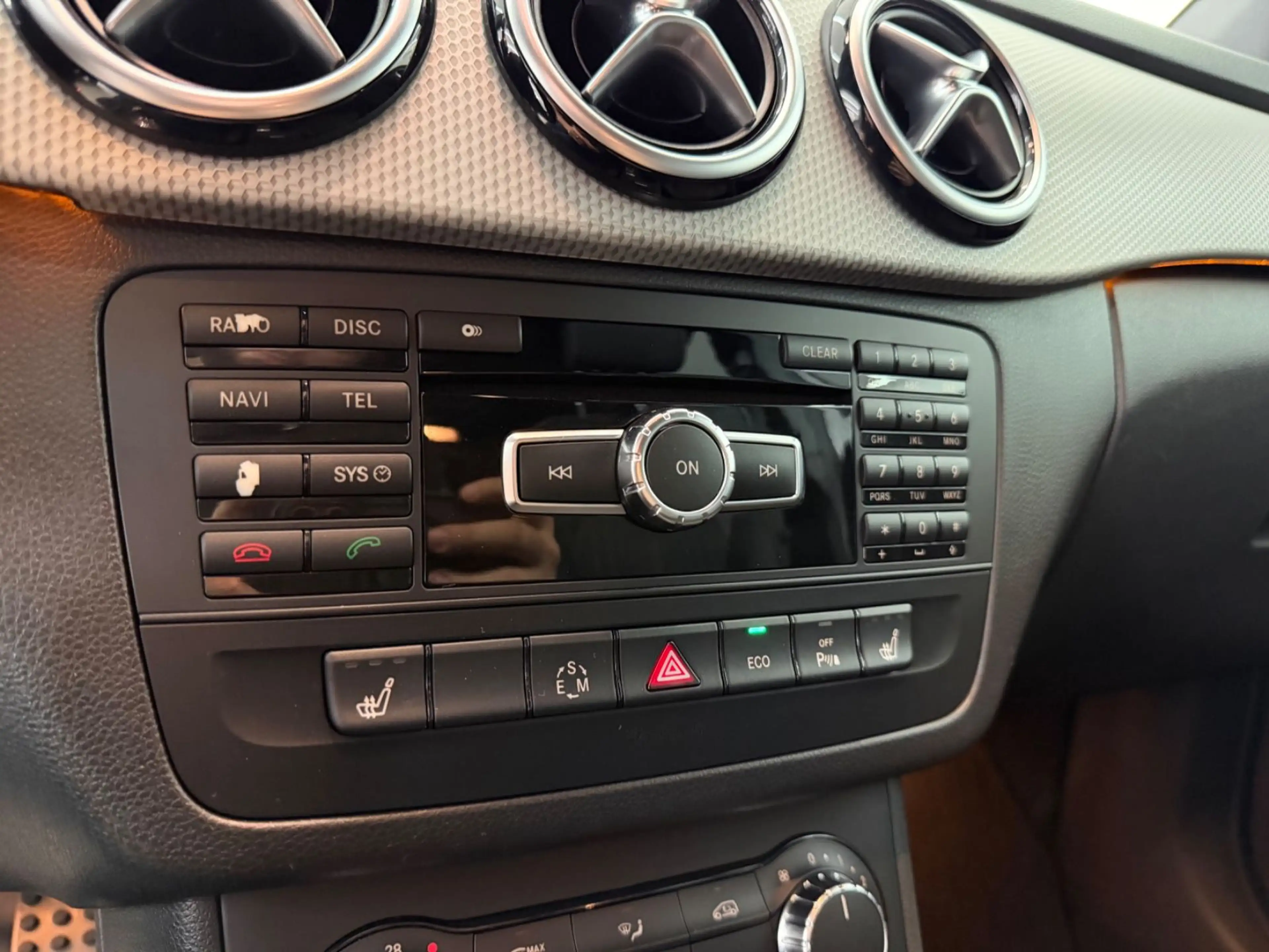 Mercedes-Benz B 180 BlueEfficiency*Tempomat*Bi-Xenon*Navi*SHZ* — photo 30