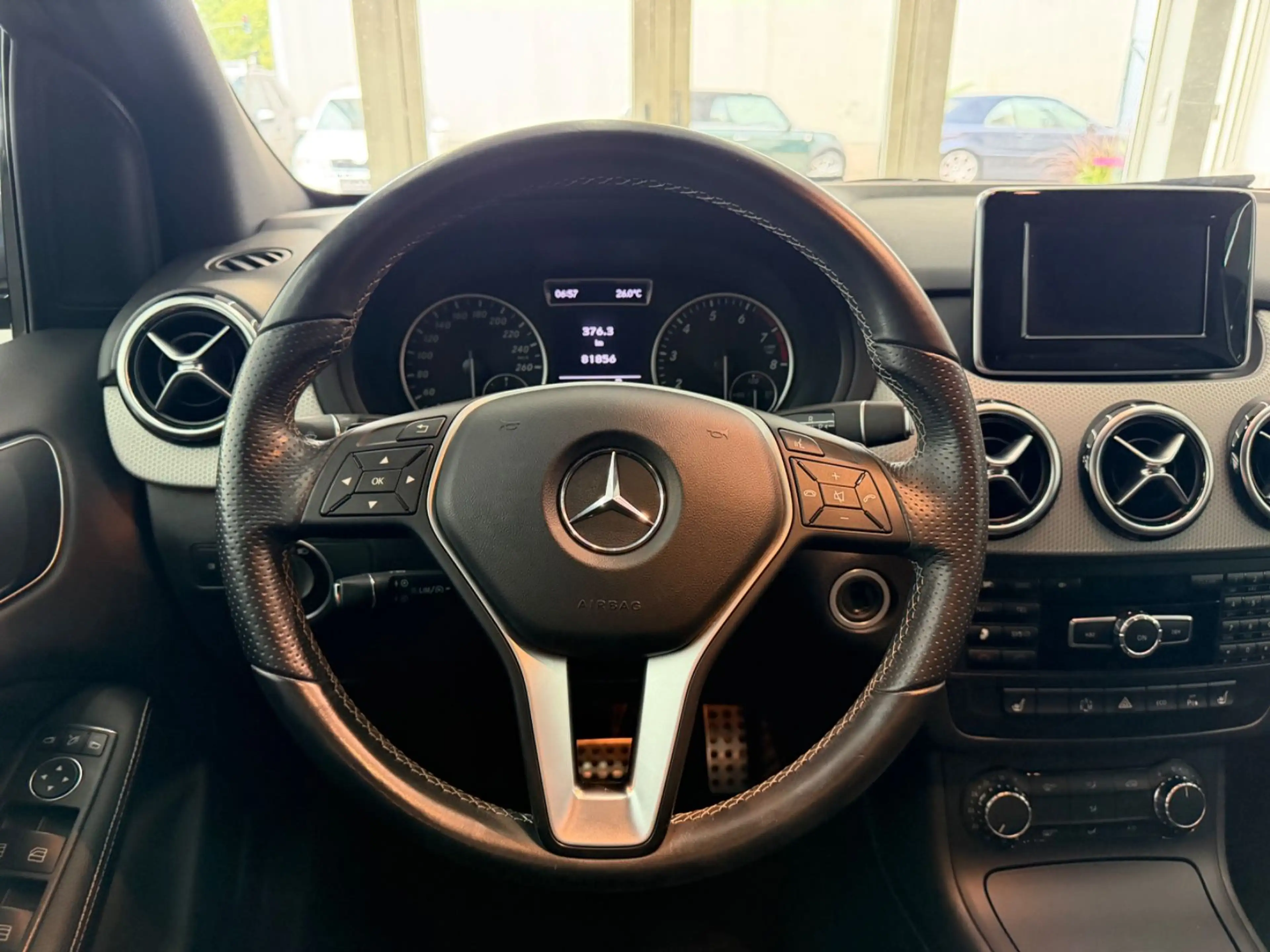 Mercedes-Benz B 180 BlueEfficiency*Tempomat*Bi-Xenon*Navi*SHZ* — photo 13