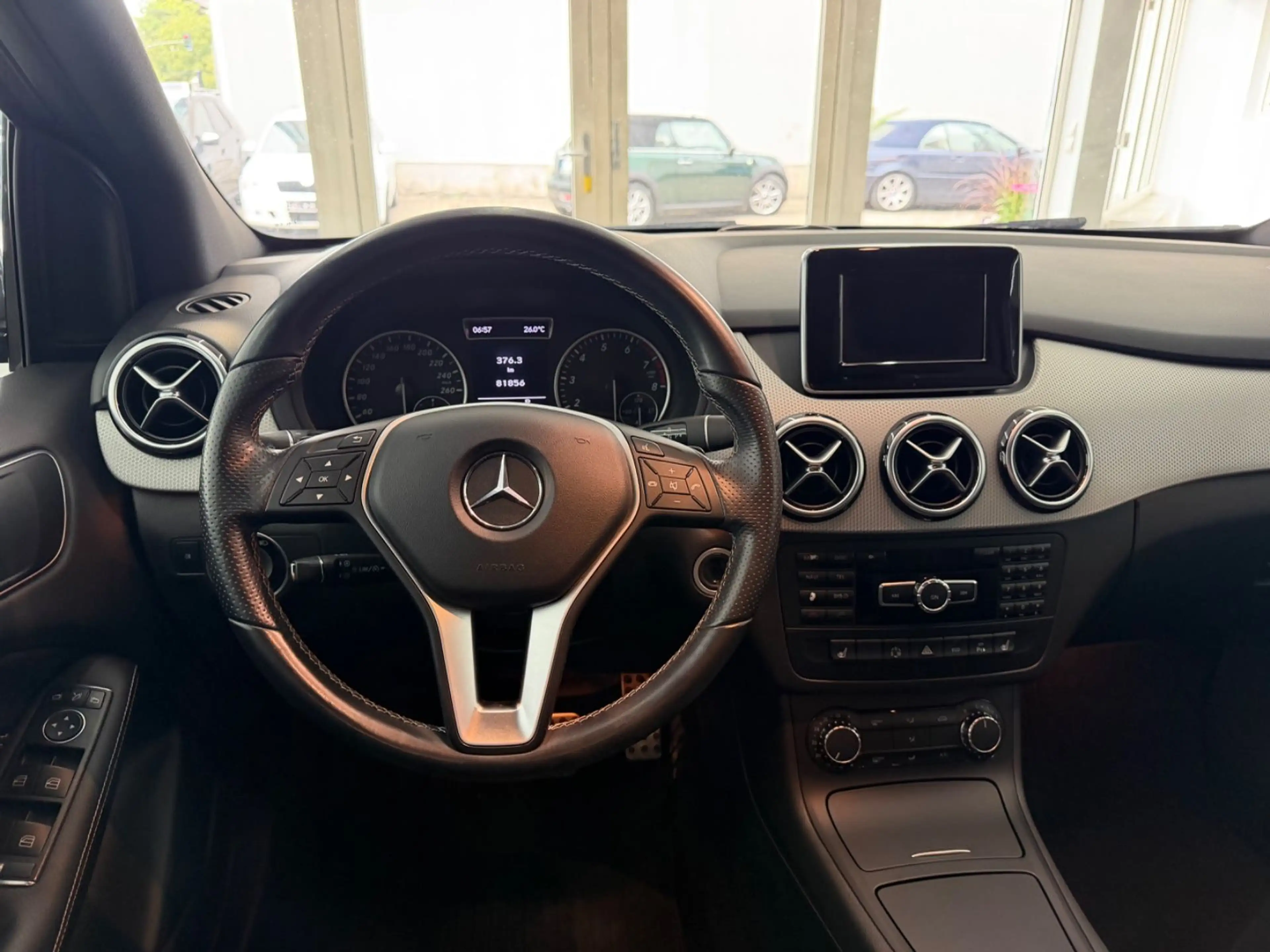 Mercedes-Benz B 180 BlueEfficiency*Tempomat*Bi-Xenon*Navi*SHZ* — photo 12