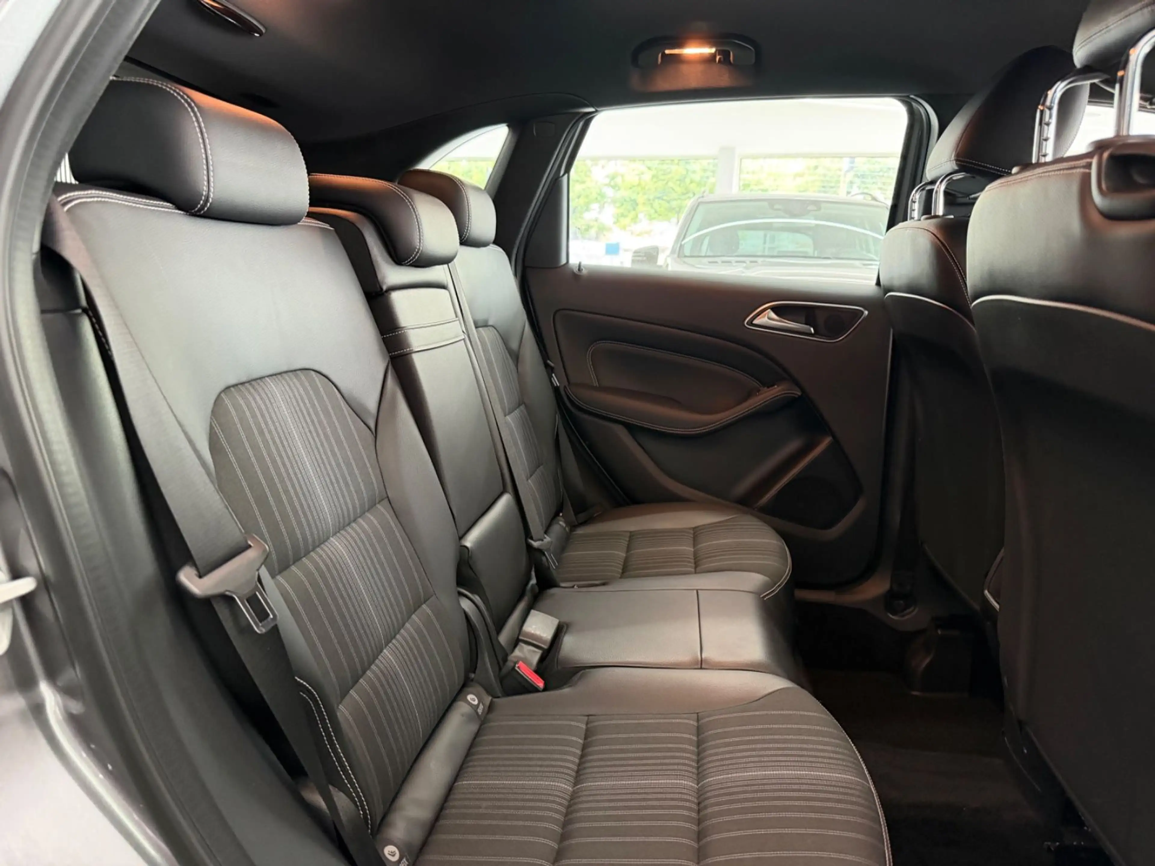 Mercedes-Benz B 180 BlueEfficiency*Tempomat*Bi-Xenon*Navi*SHZ* — photo 11