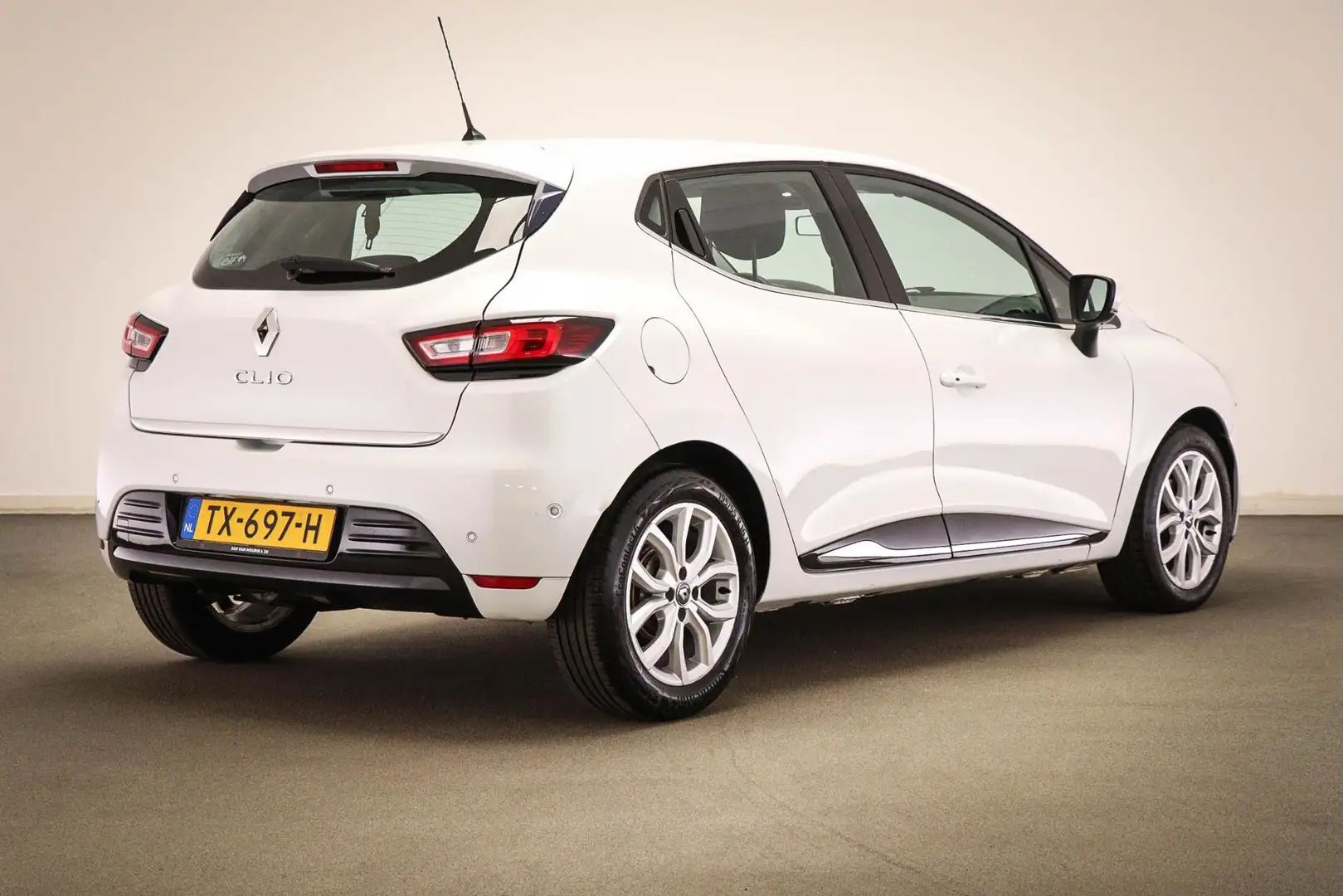 Renault Clio 0.9 TCe Intens | EASY PARK ASSIST / R LINK- PACK | Blanc - 2
