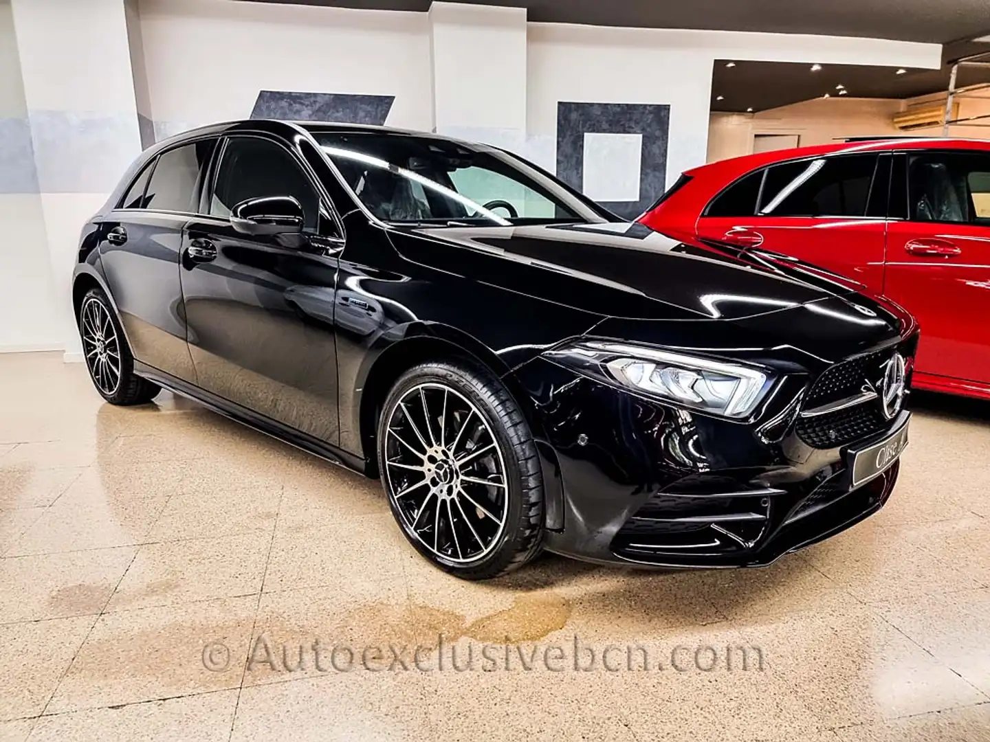 Mercedes-Benz A 250 250e 8G-DCT Schwarz - 1