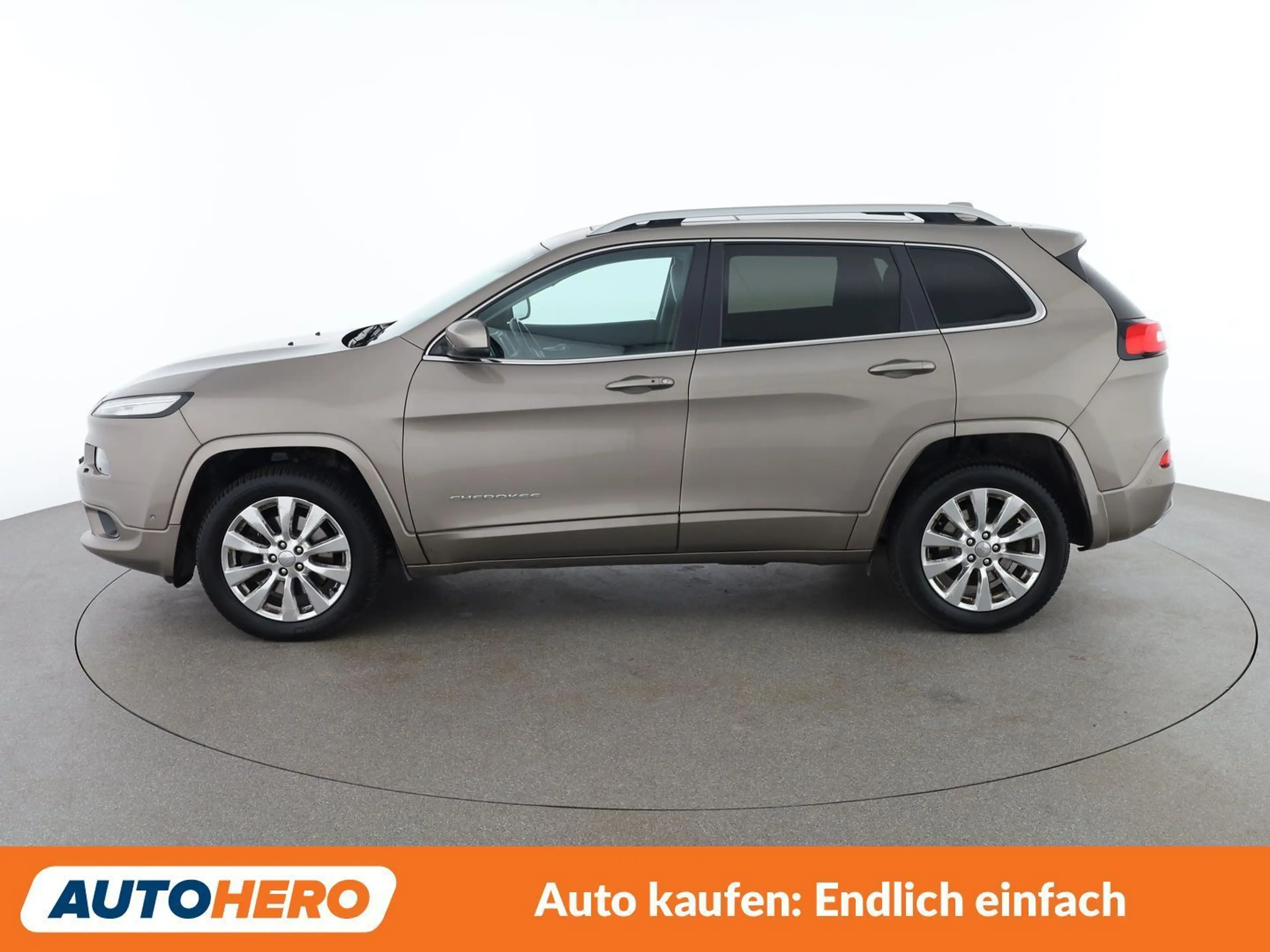 Jeep Cherokee 2.2 M-Jet Overland 4WD — photo 3