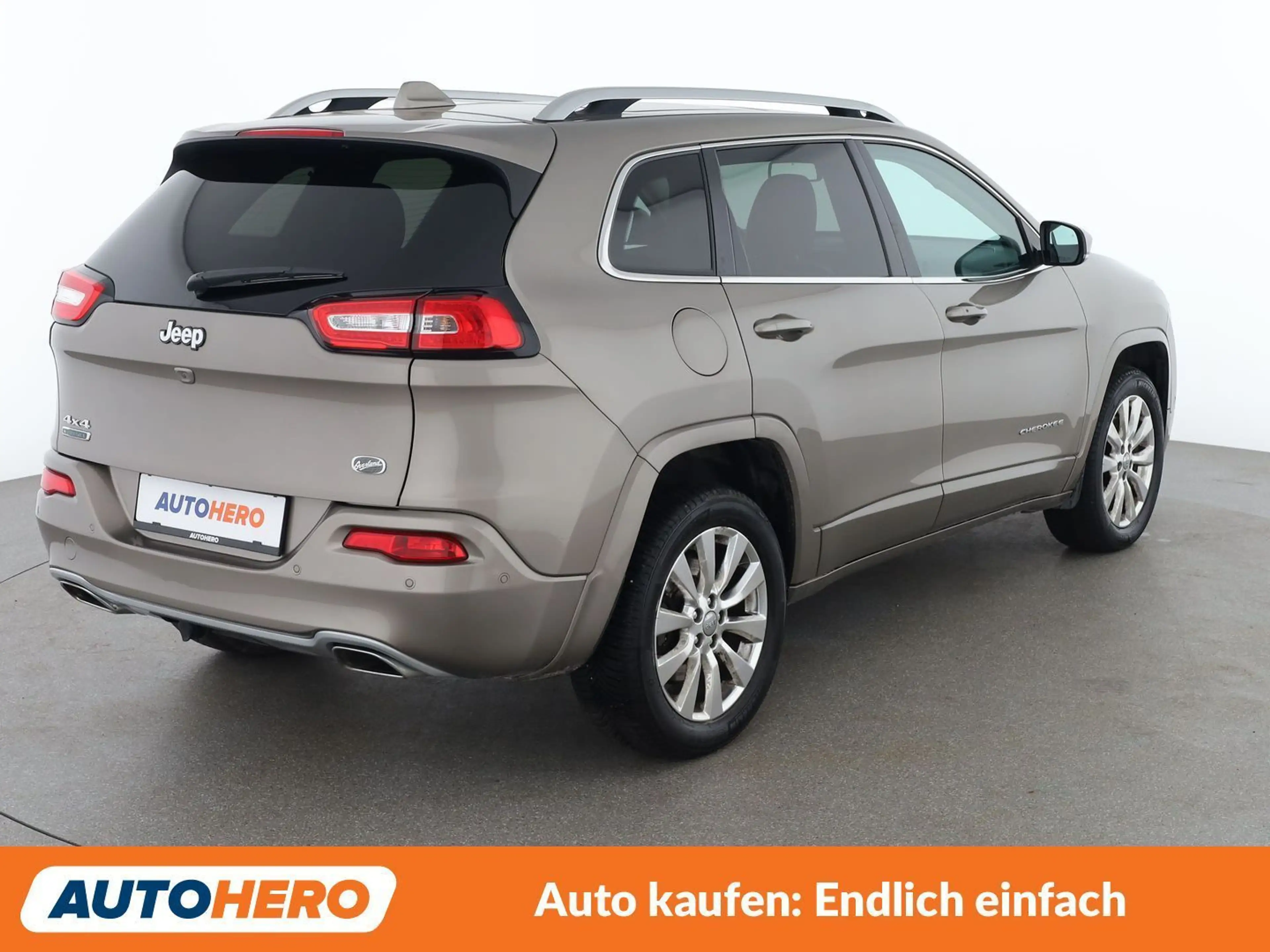 Jeep Cherokee 2.2 M-Jet Overland 4WD — photo 6