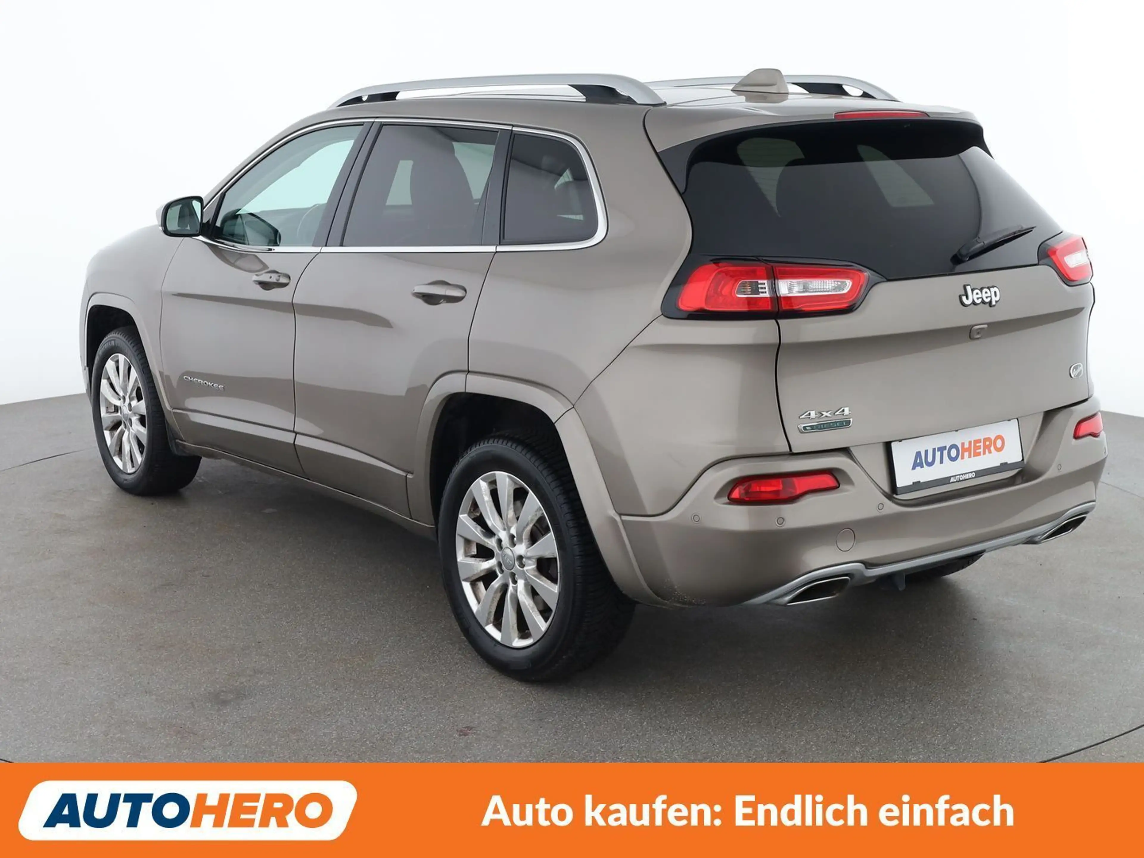 Jeep Cherokee 2.2 M-Jet Overland 4WD — photo 4