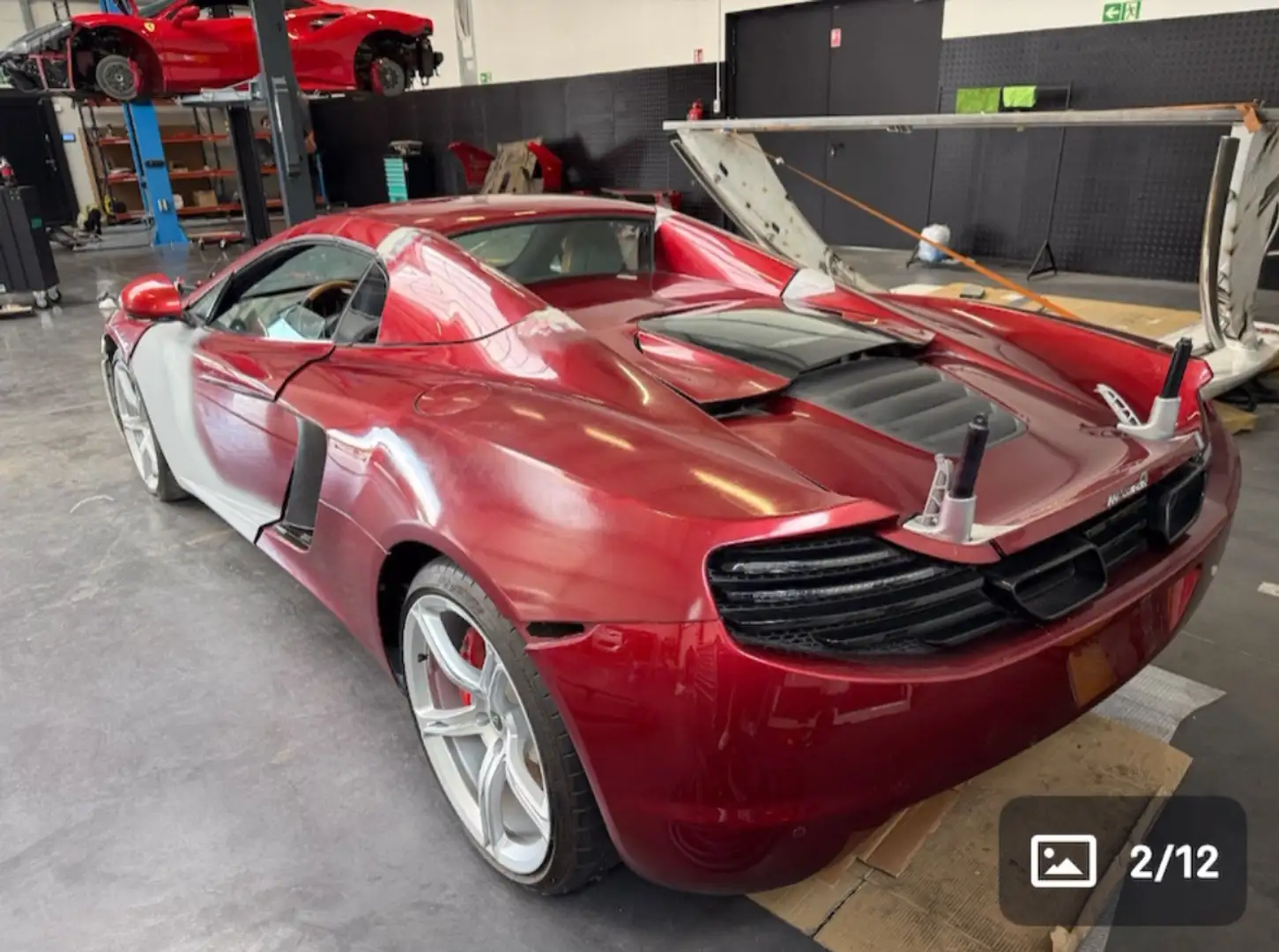 McLaren MP4-12C vulcano-red Roşu - 2