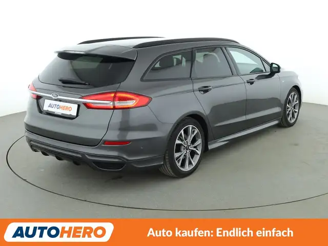 Ford Mondeo view 6