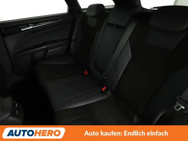Ford Mondeo view 14