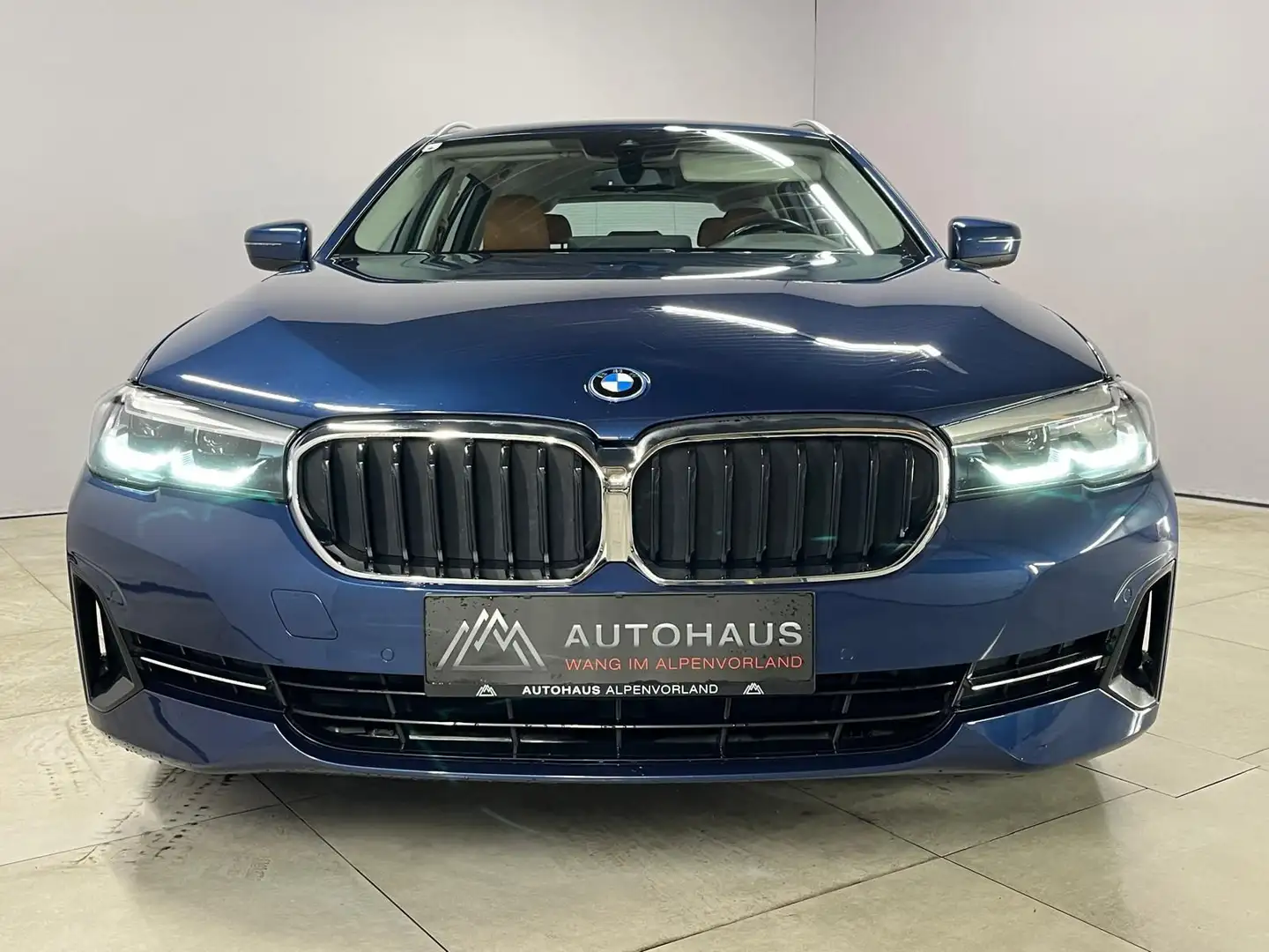 BMW 530 e xDrive Touring Aut. ***LED |  Live Cockpit | St Blau - 2