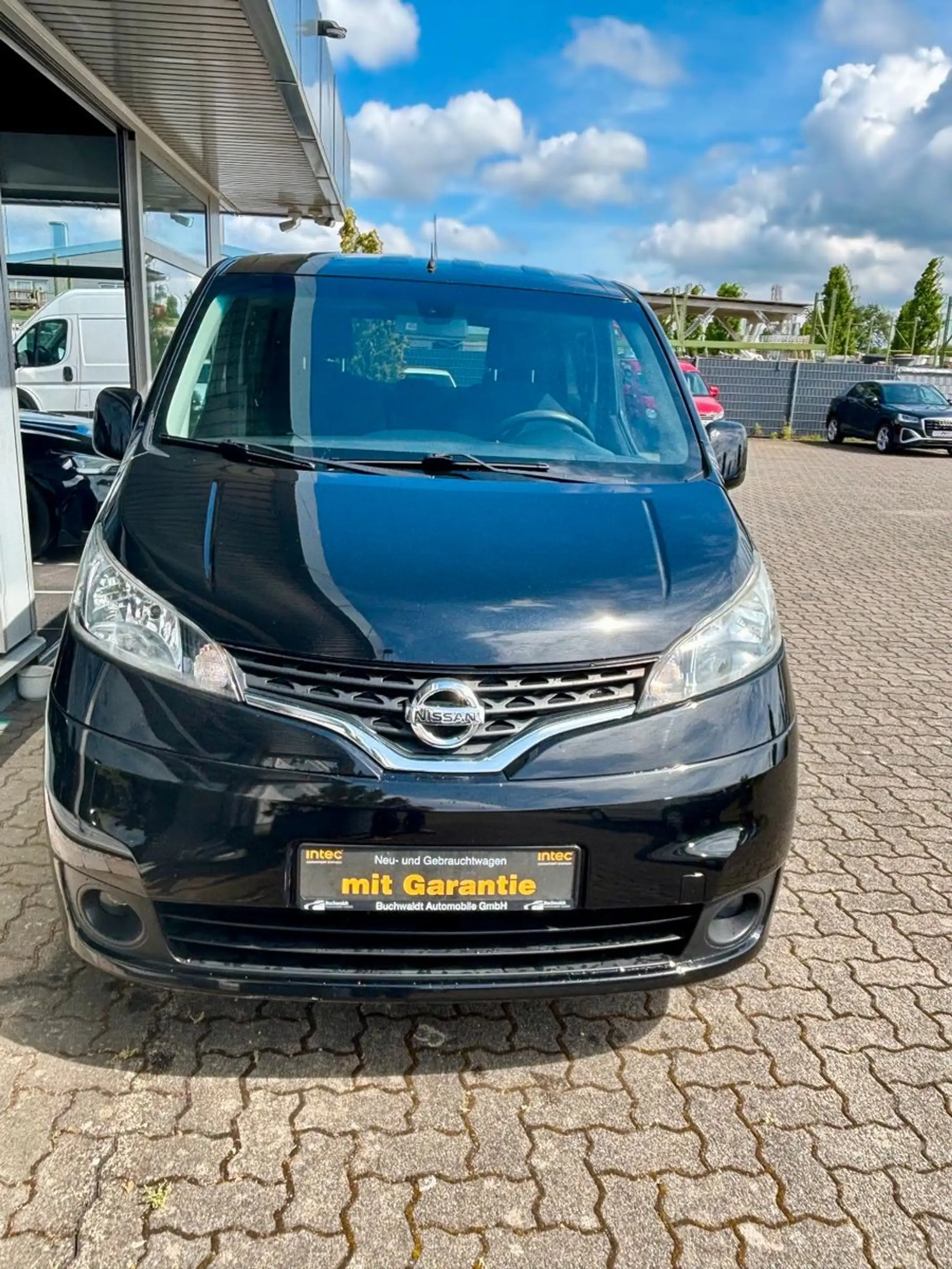 Nissan NV200 Evalia Tekna 7-Sitzer Euro 6 — photo 4