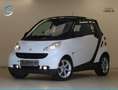 smart forTwo Fortwo 0.9 84PS Turbo Cabrio Leder Servo F1 Weiß - thumbnail 3