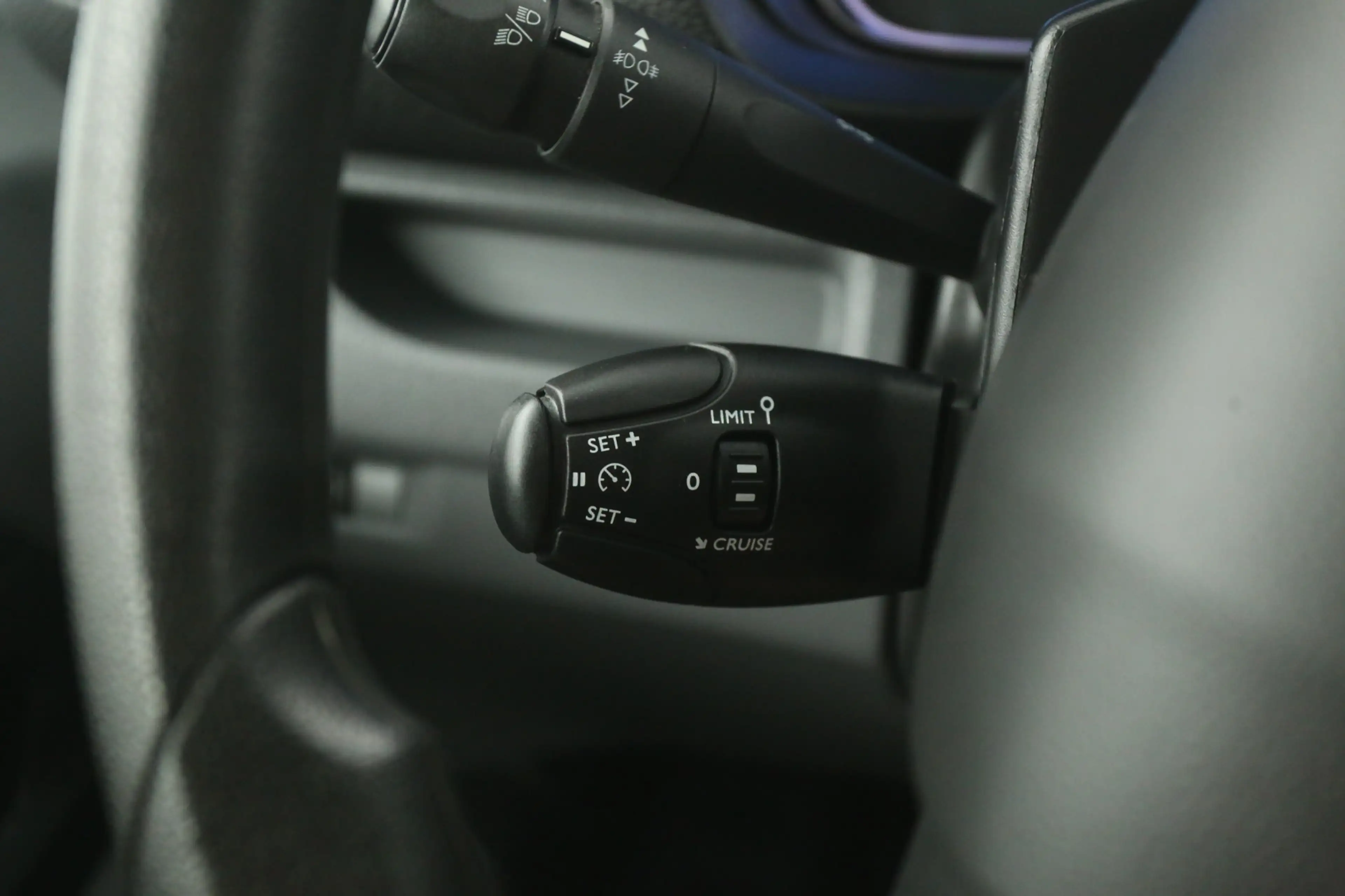 Peugeot e-Expert 75 kWh L2H1 | Snelladen | SOH 96% | Airco | Cruise — photo 18