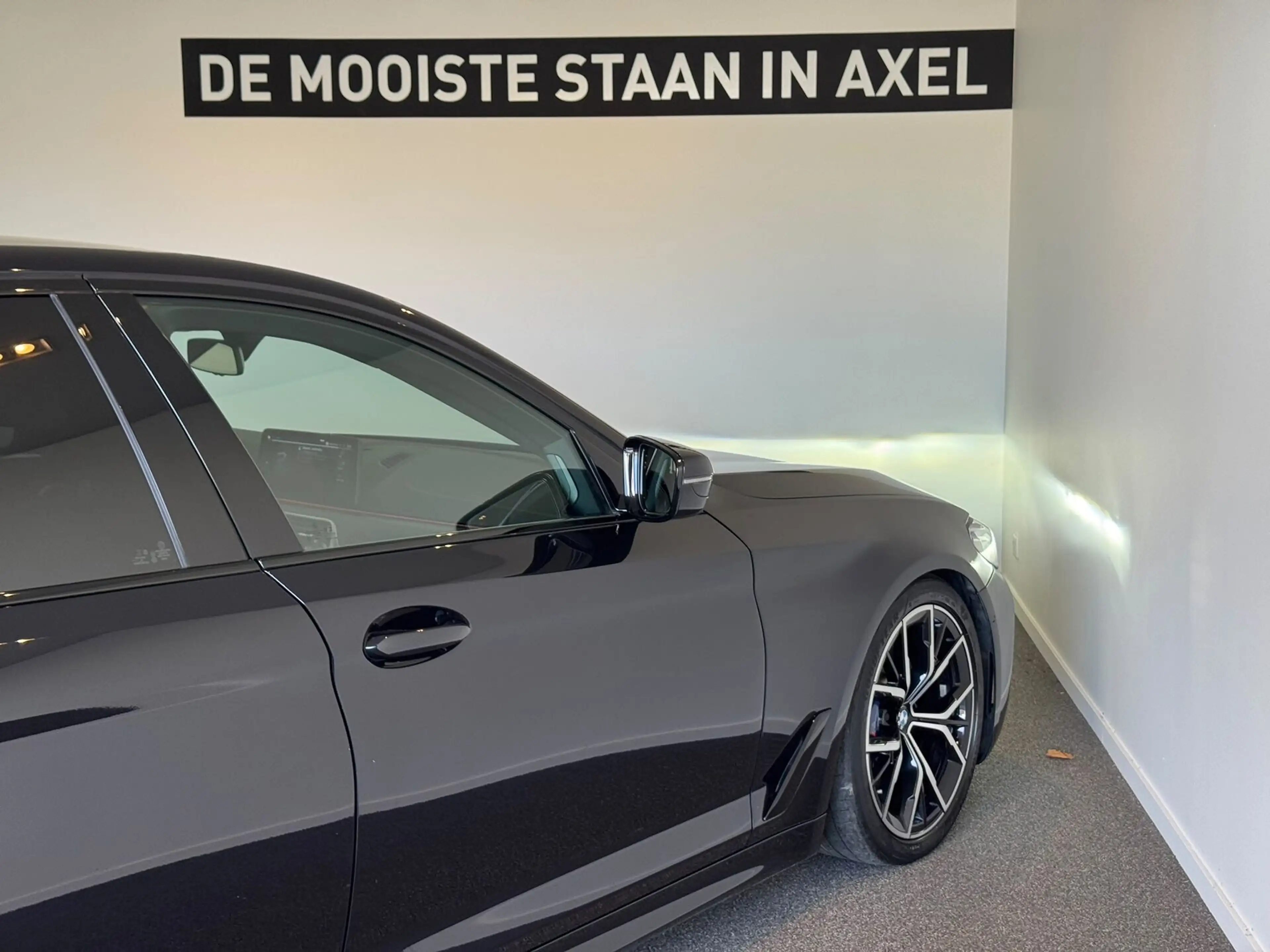 BMW 545 5-serie 545e xDrive High Executive — photo 14