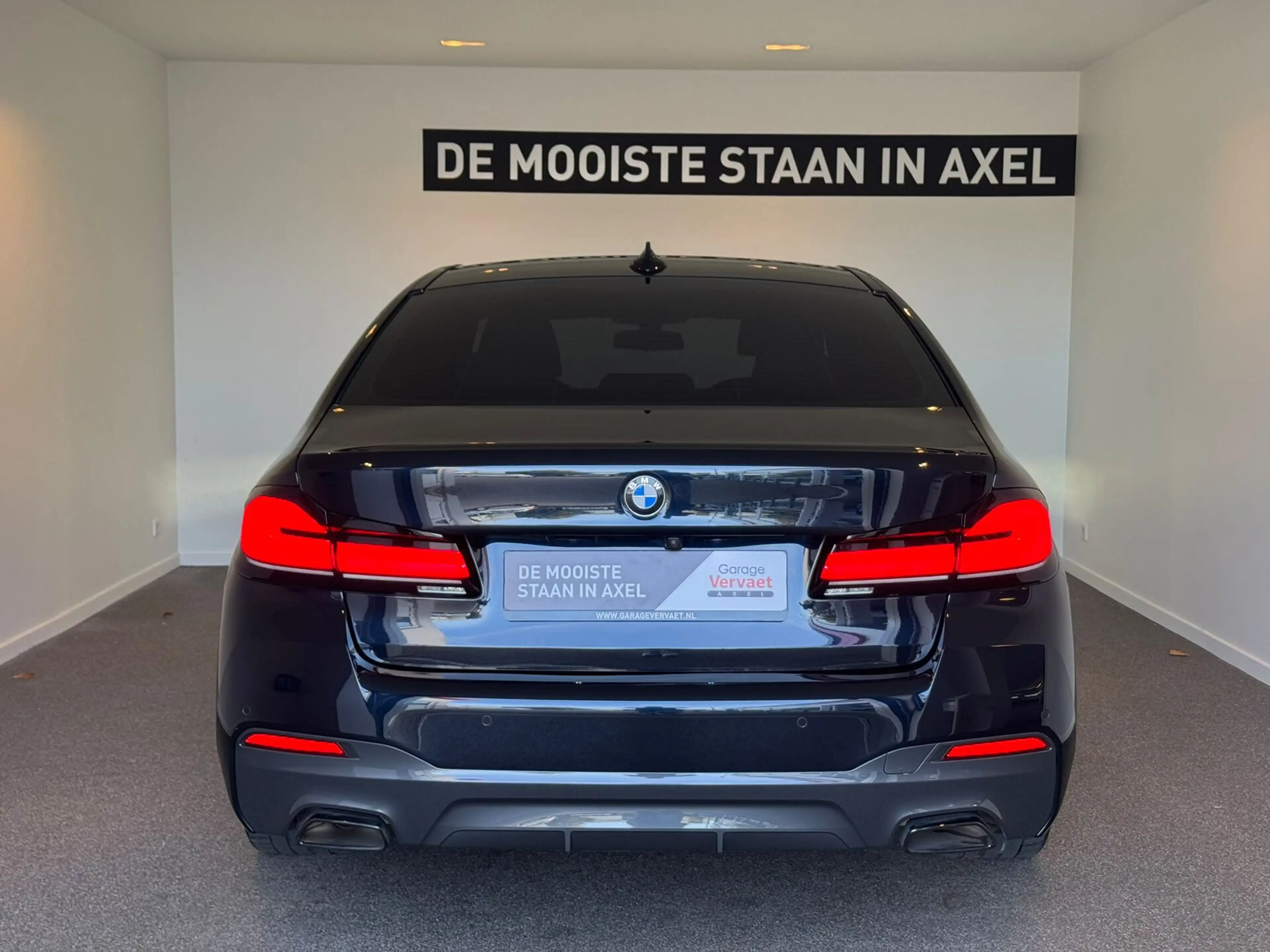 BMW 545 5-serie 545e xDrive High Executive — photo 15