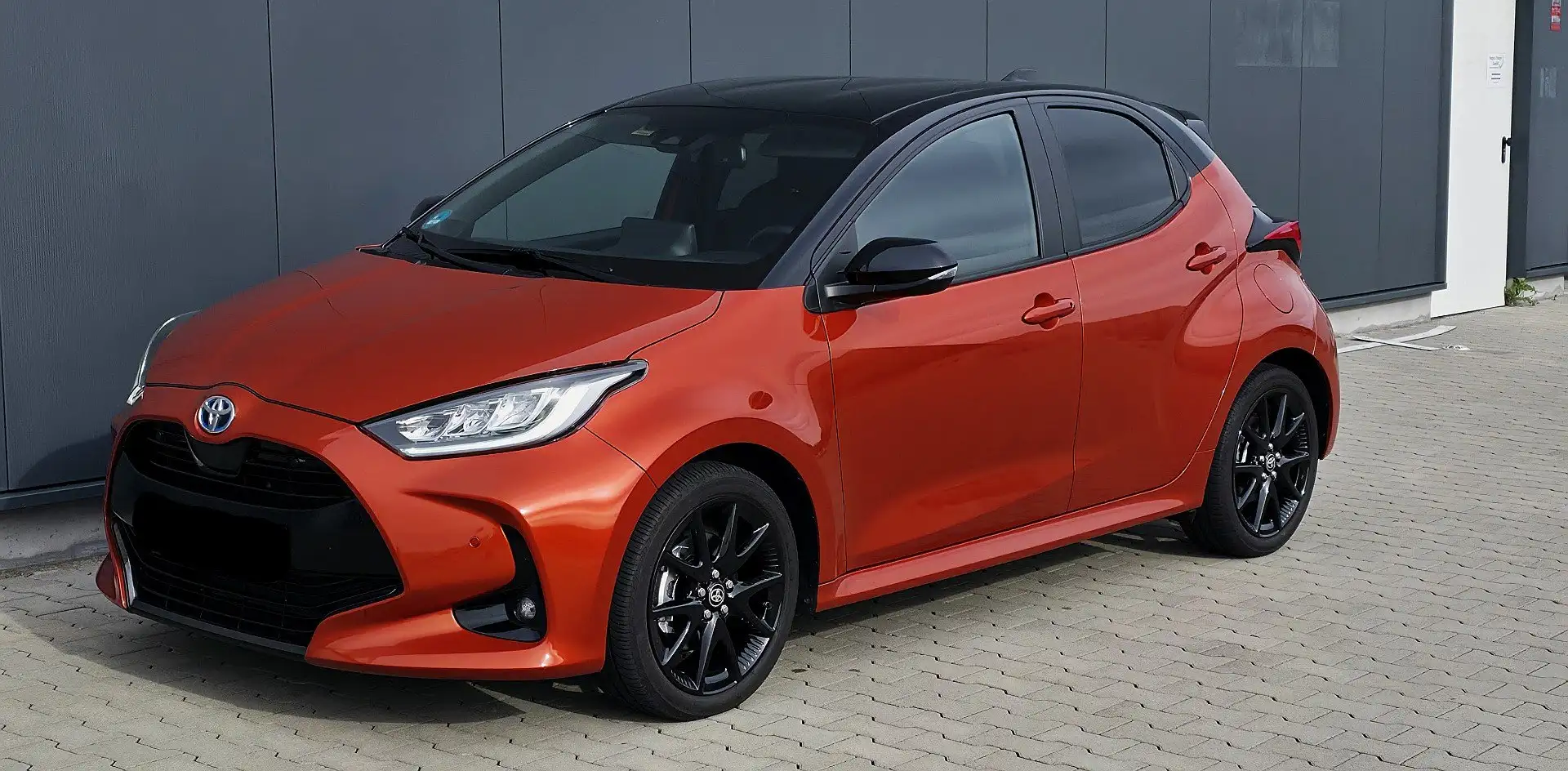 Toyota Yaris Yaris Hybrid 1.5 VVT-i Style mit TOP Ausstattung Orange - 1