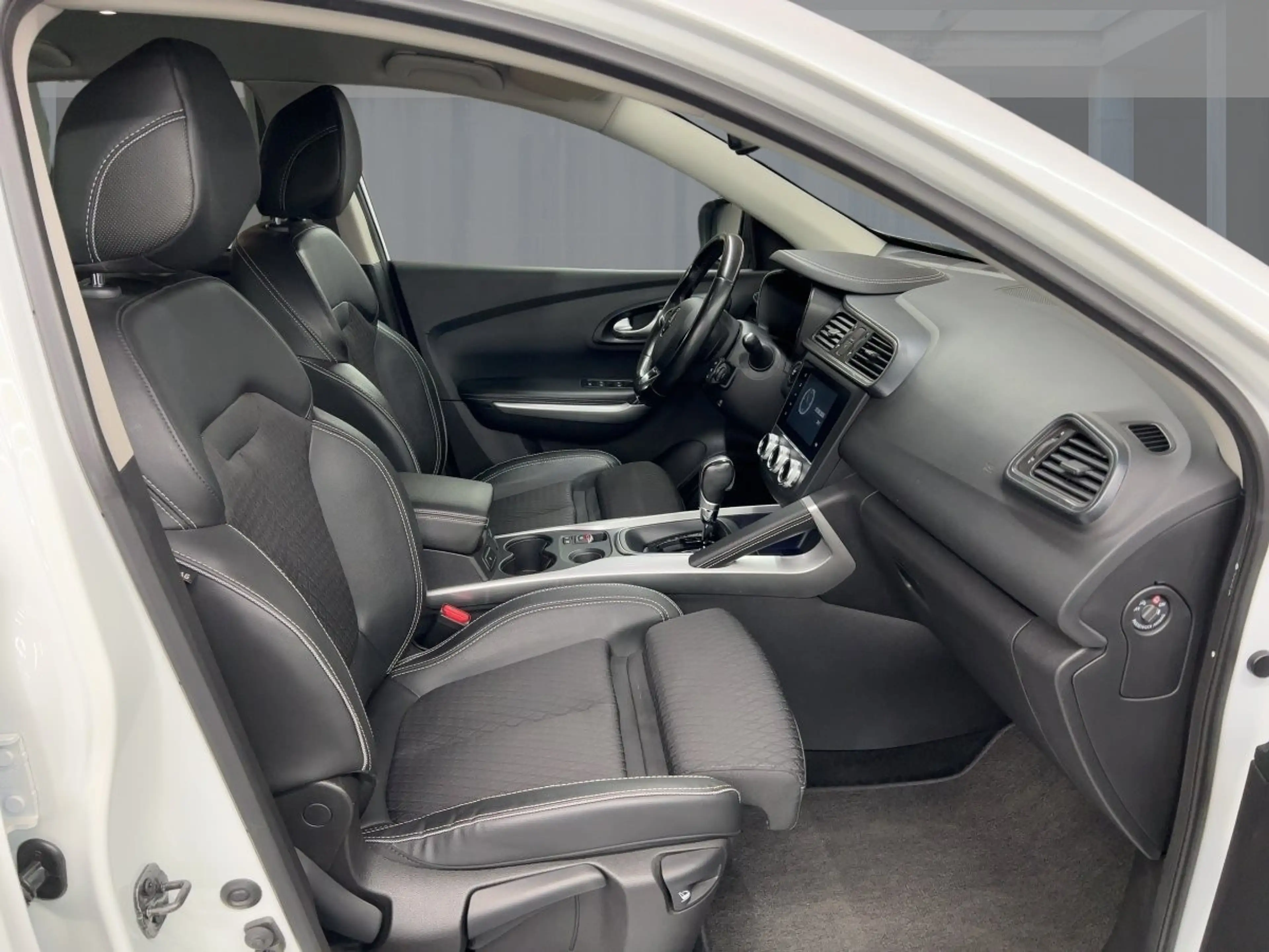 Renault Kadjar BOSE-EDITION TCe 160 EDC SELBSTPARKEND — photo 8