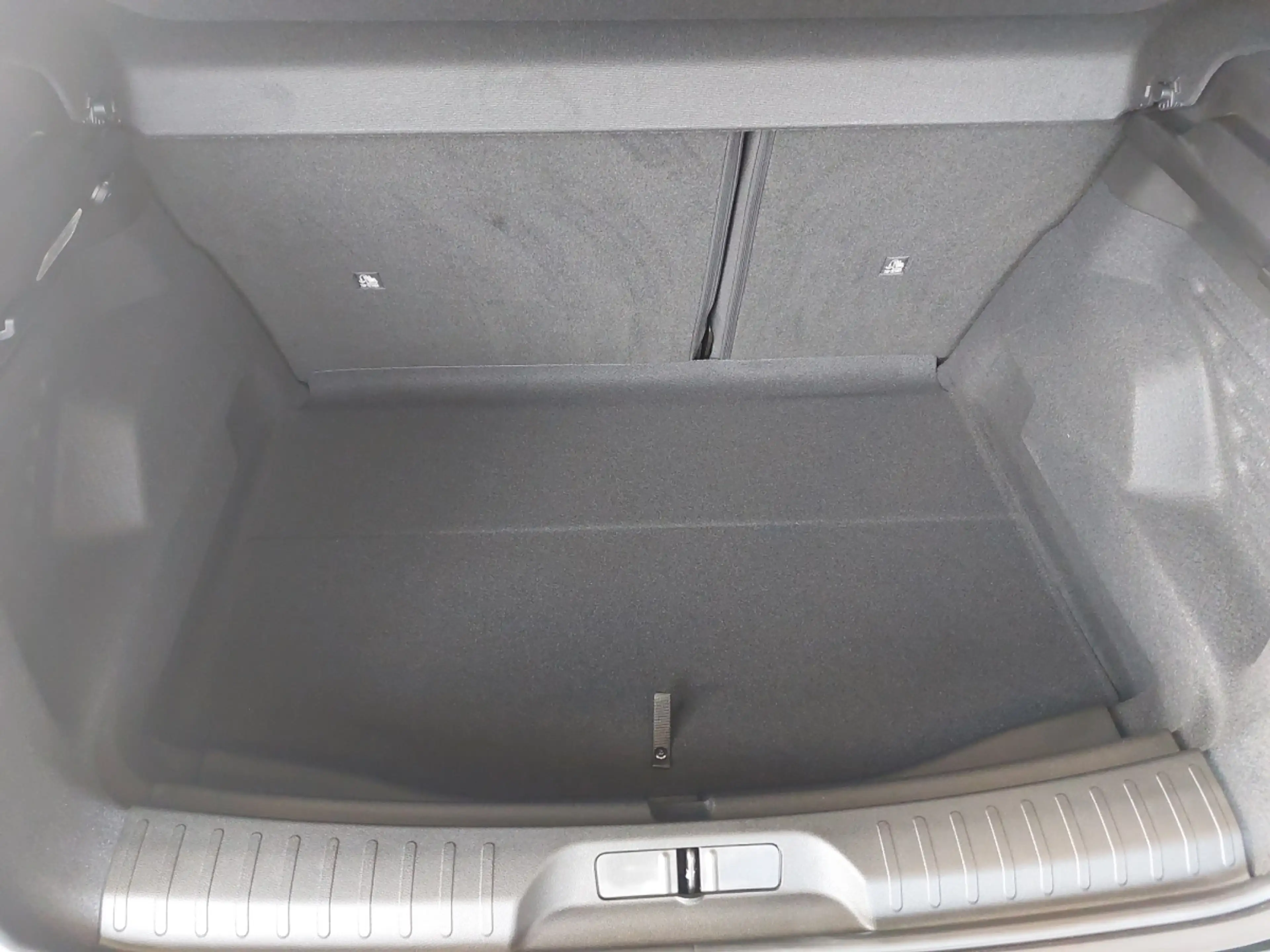 Alfa Romeo Junior Ibrida 1.2 145PS Hybrid eDCT6 — photo 11