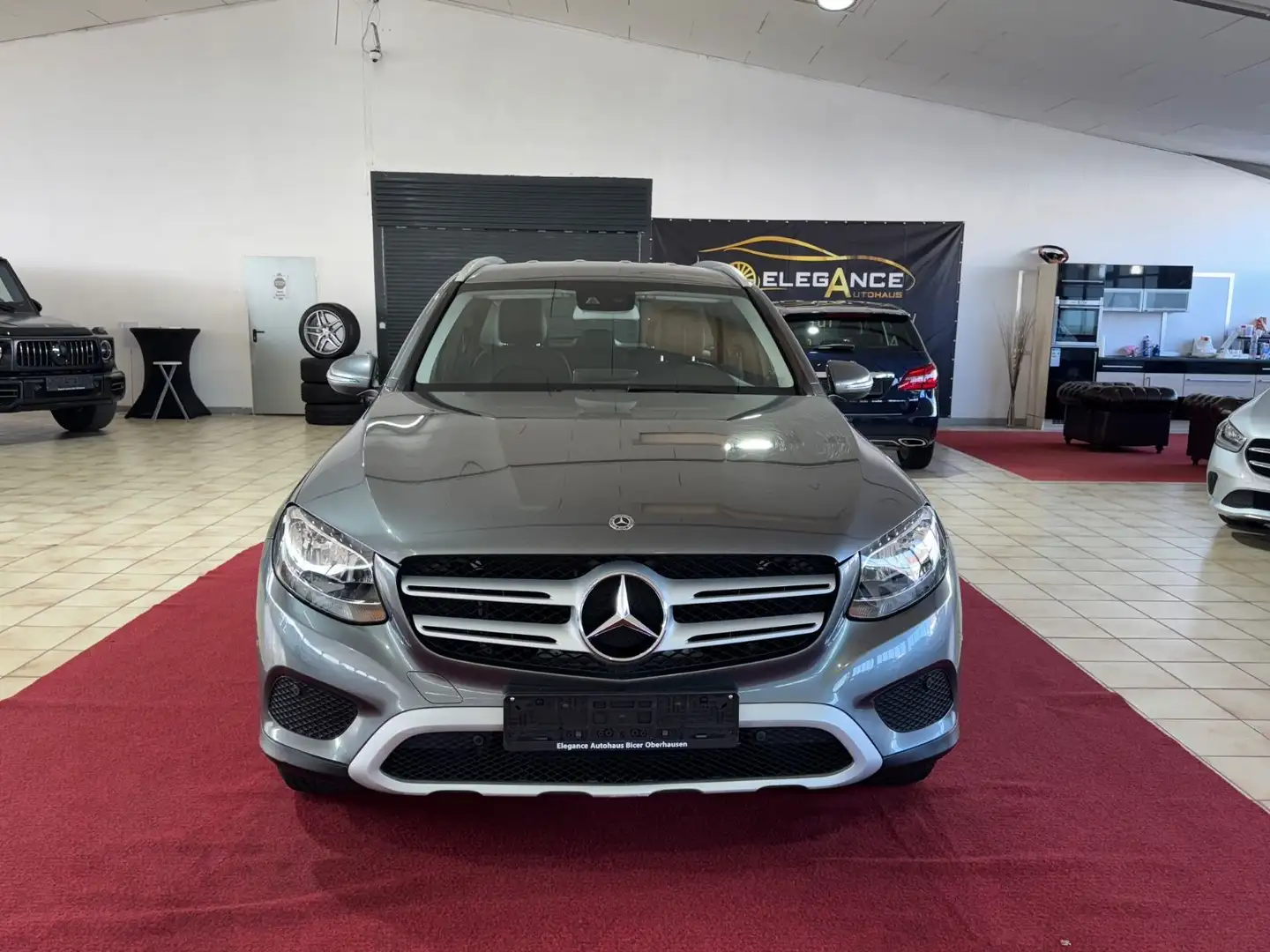 Mercedes-Benz GLC 250 4Matic AHK Grigio - 2