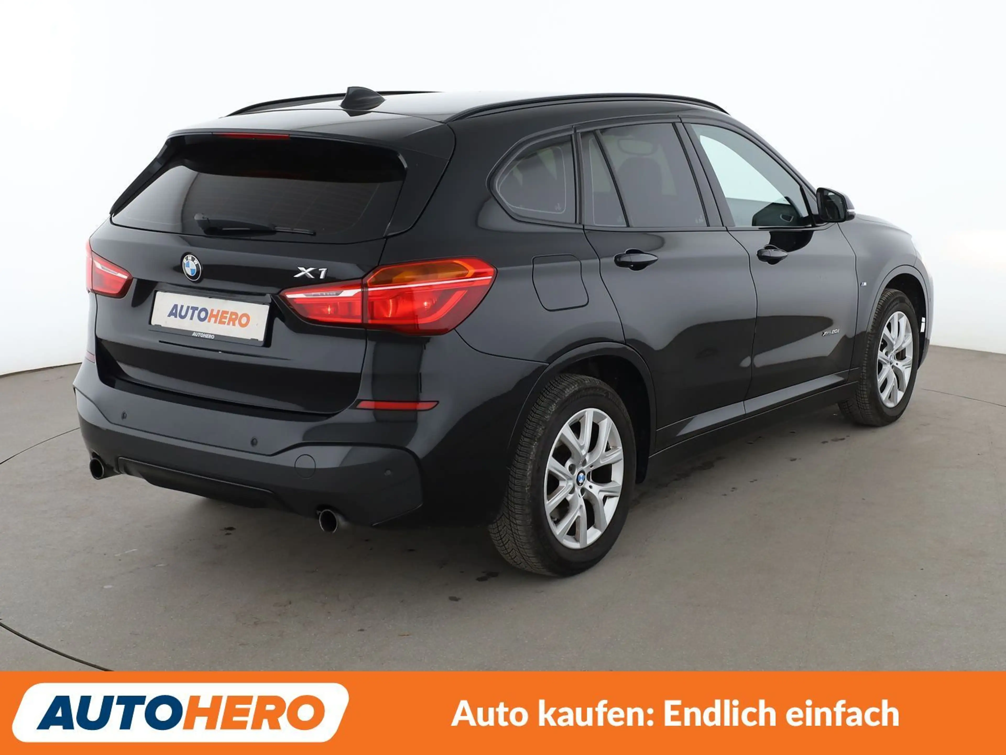 BMW X1 xDrive 20i M Sport Aut.*NAVI*HUD*TEMPO*PDC* — photo 6