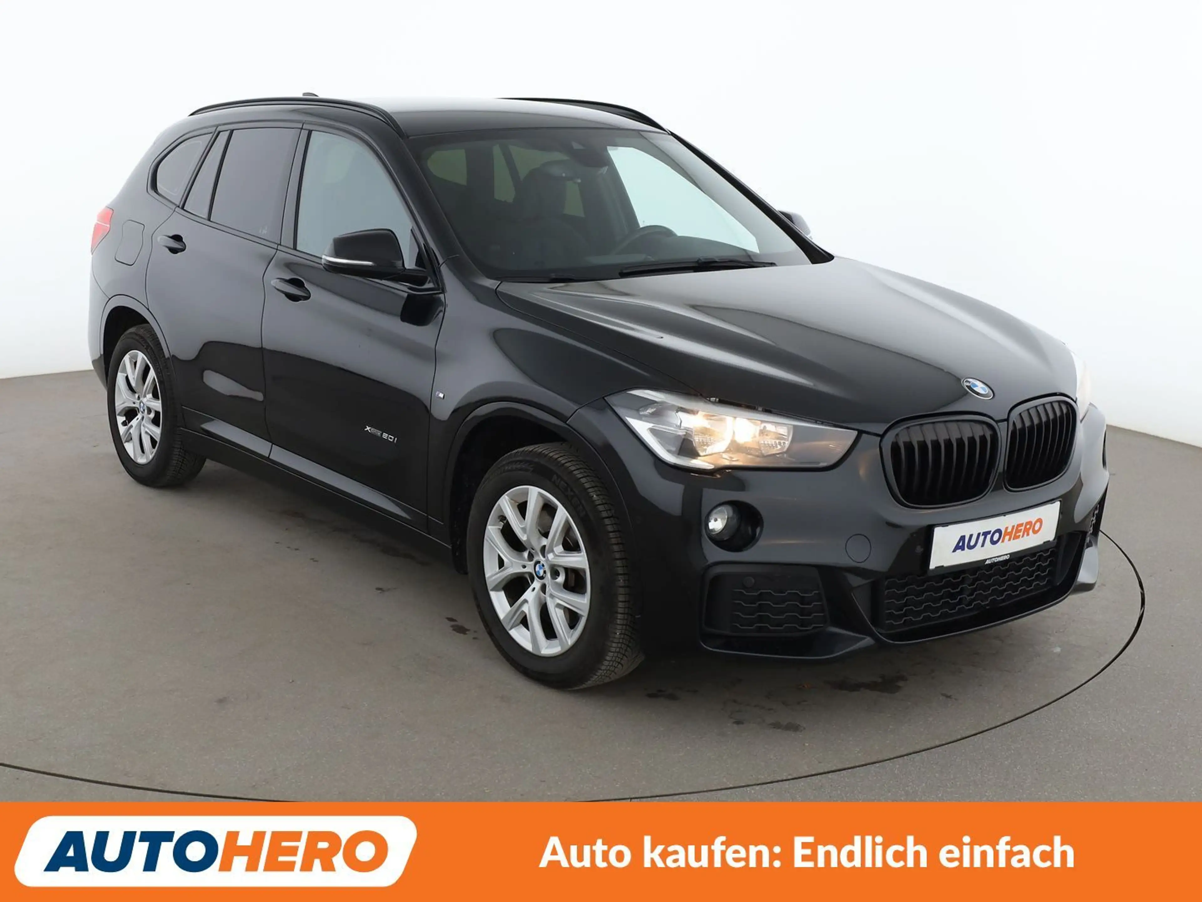 BMW X1 xDrive 20i M Sport Aut.*NAVI*HUD*TEMPO*PDC* — photo 8