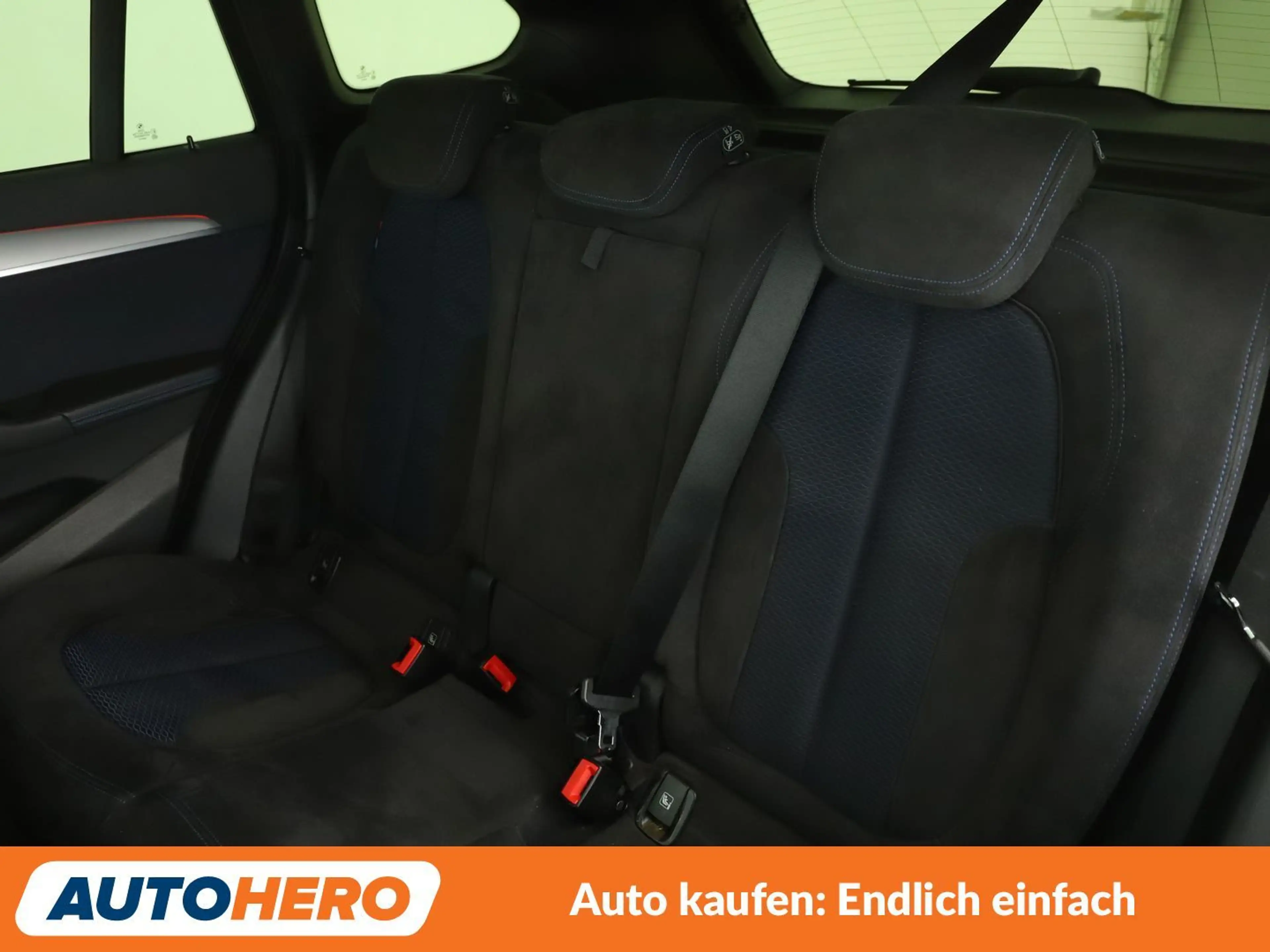 BMW X1 xDrive 20i M Sport Aut.*NAVI*HUD*TEMPO*PDC* — photo 14