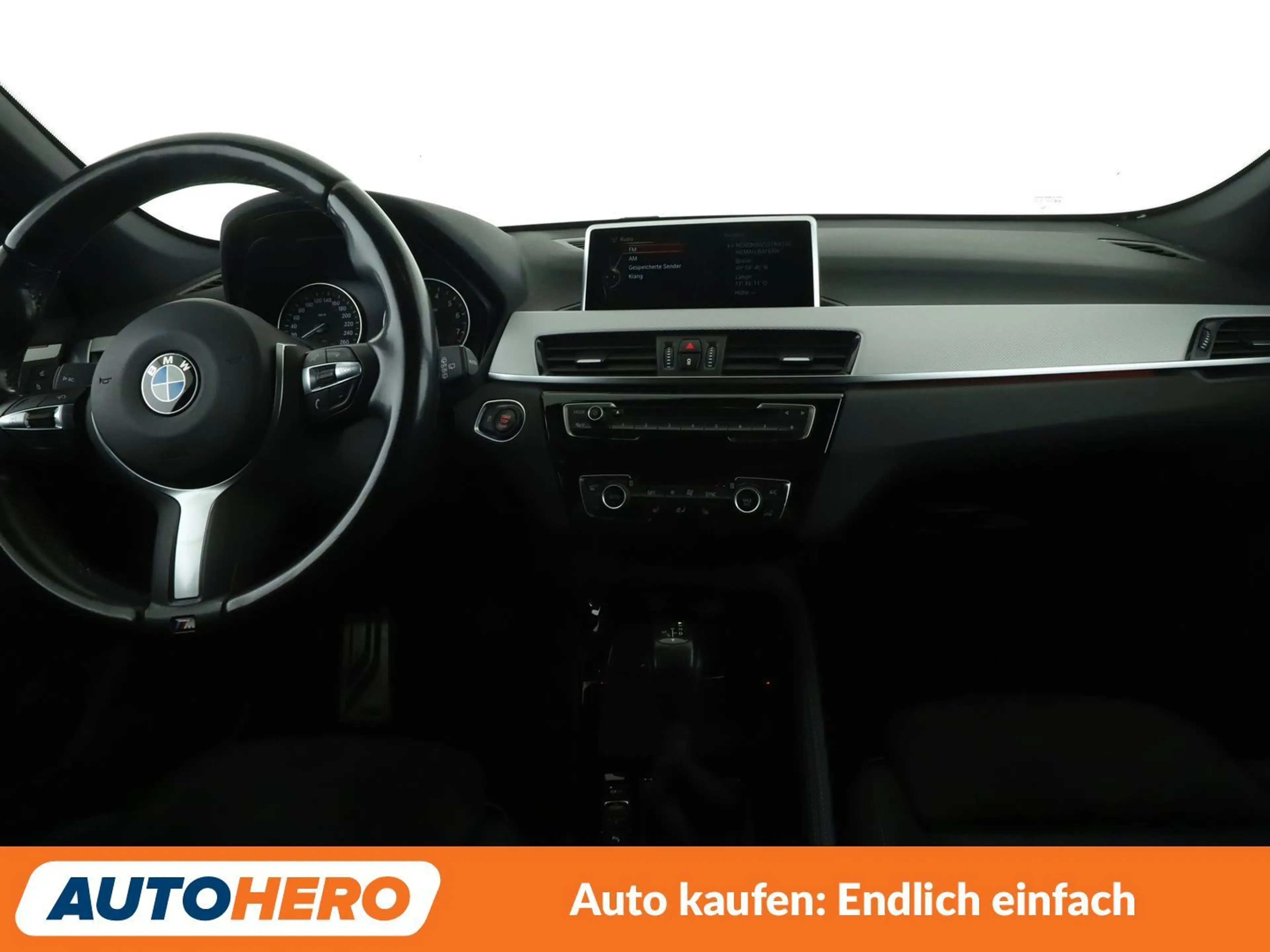 BMW X1 xDrive 20i M Sport Aut.*NAVI*HUD*TEMPO*PDC* — photo 12