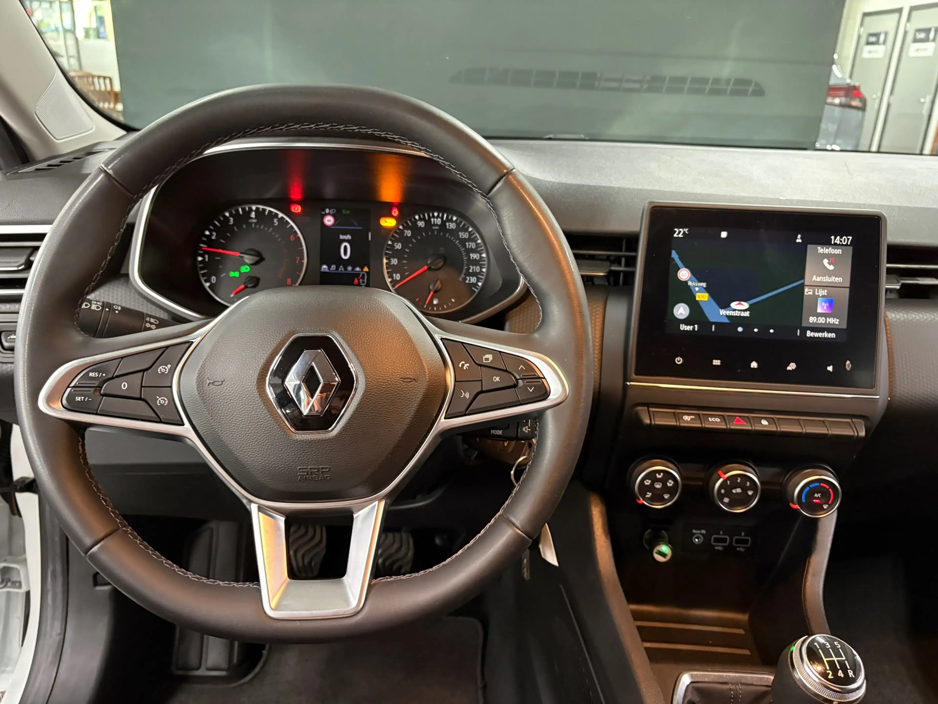 Renault Clio 1.0 TCe Zen/ Nederlandse auto/ Trekhaak/ Apple car — photo 12