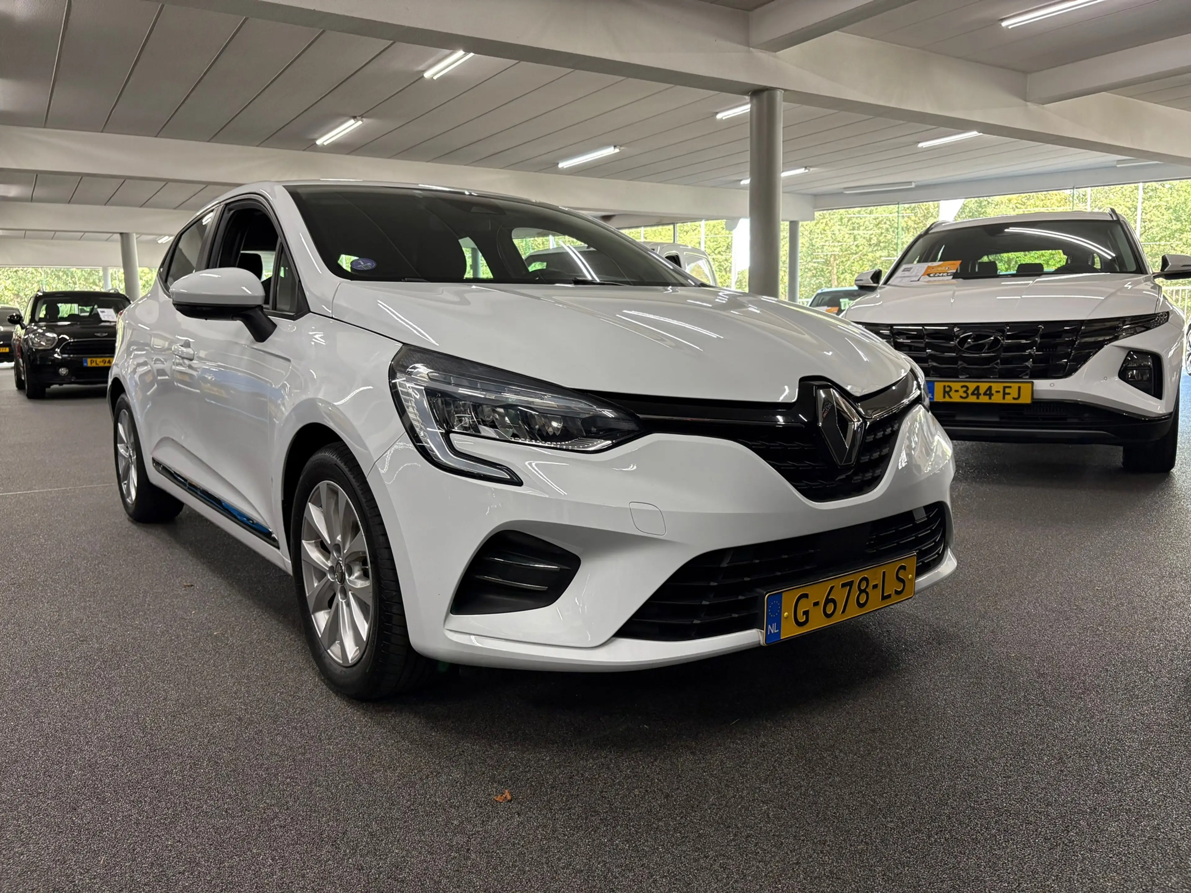 Renault Clio 1.0 TCe Zen/ Nederlandse auto/ Trekhaak/ Apple car — photo 7