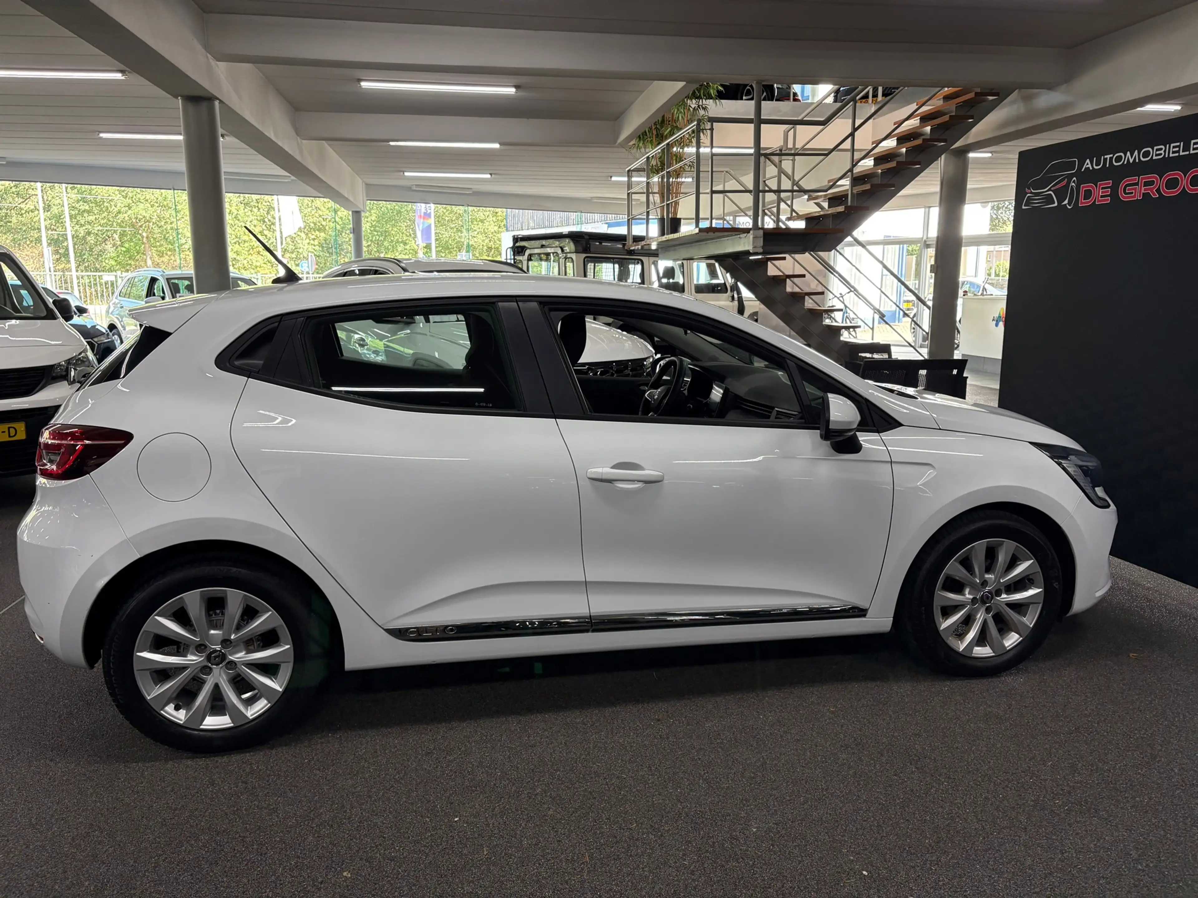 Renault Clio 1.0 TCe Zen/ Nederlandse auto/ Trekhaak/ Apple car — photo 6