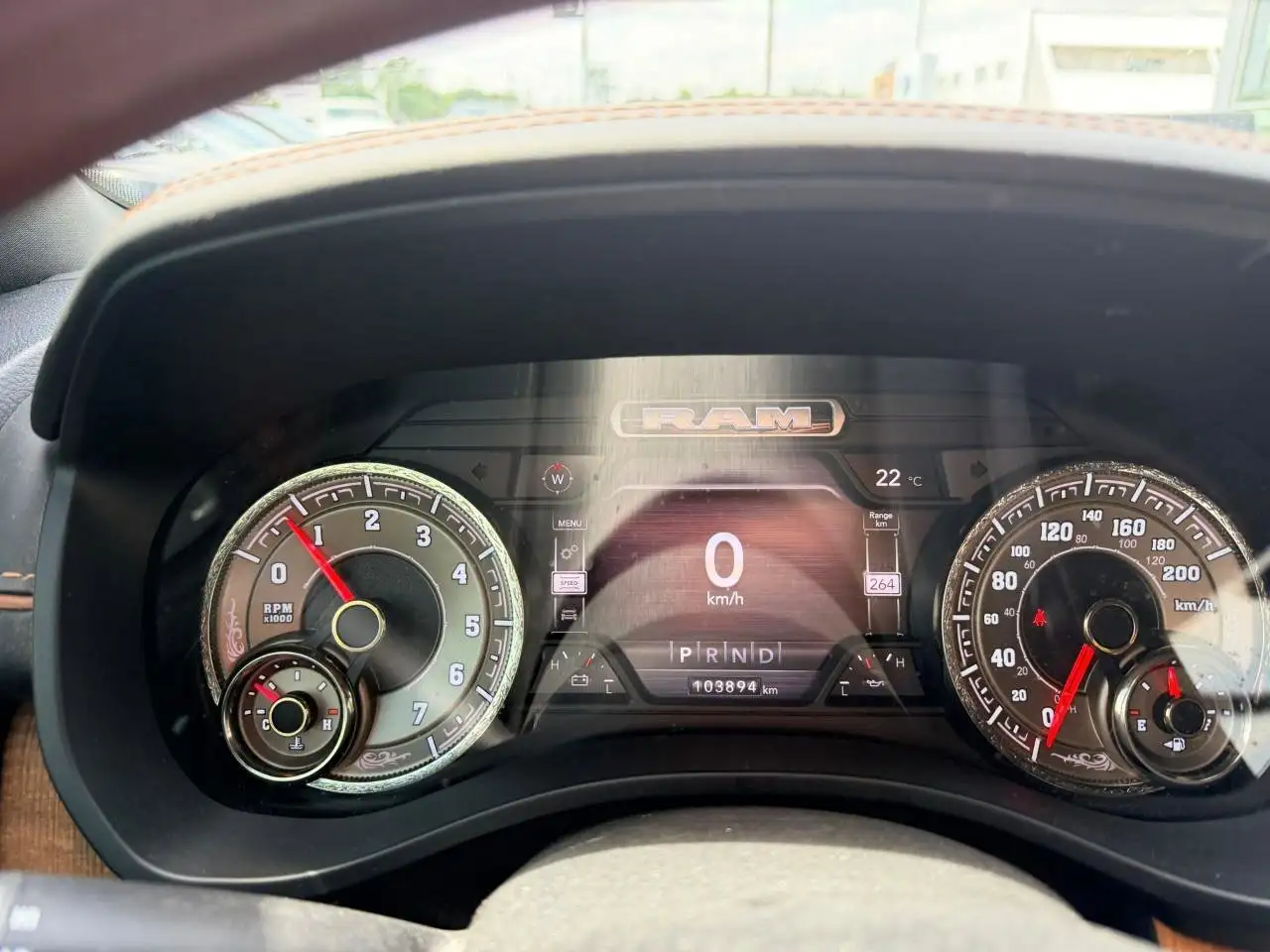 RAM 1500 снимка RAM 1500
