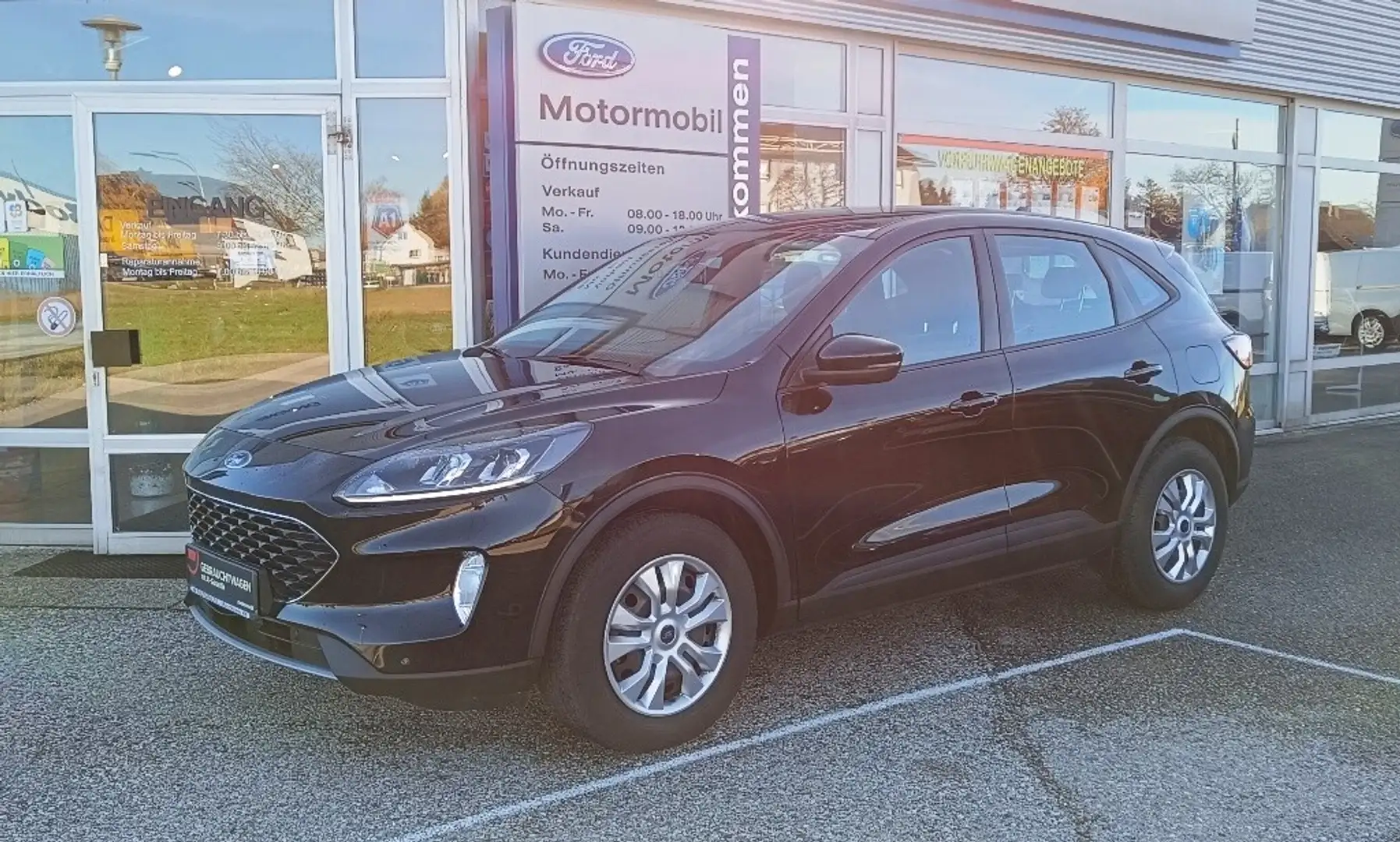 Ford Kuga 2,0 EcoBlue Hybrid Cool & Connect Aut. Schwarz - 1