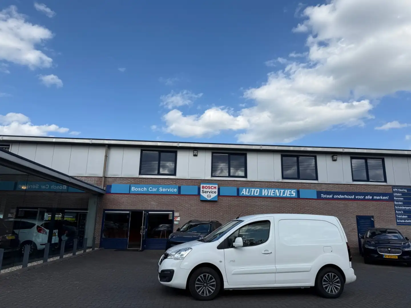 Peugeot Partner 1.6 BlueHDi | 75 Premium | Airco | Cruise | Navi Wit - 1