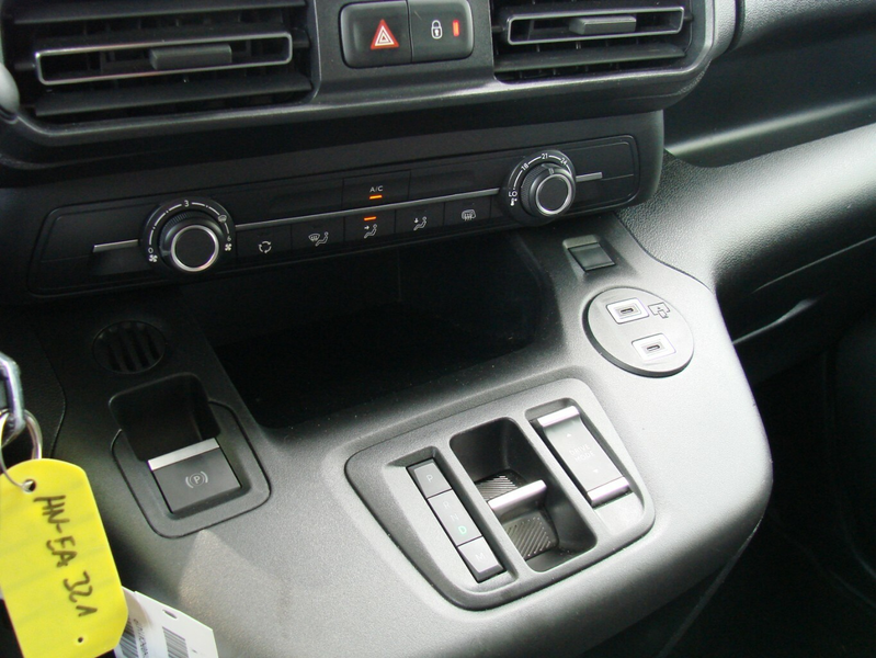 Peugeot Partner 1.5BHDi L2H1 XL Spurhalt Totwinkel Volldigitales T — photo 11